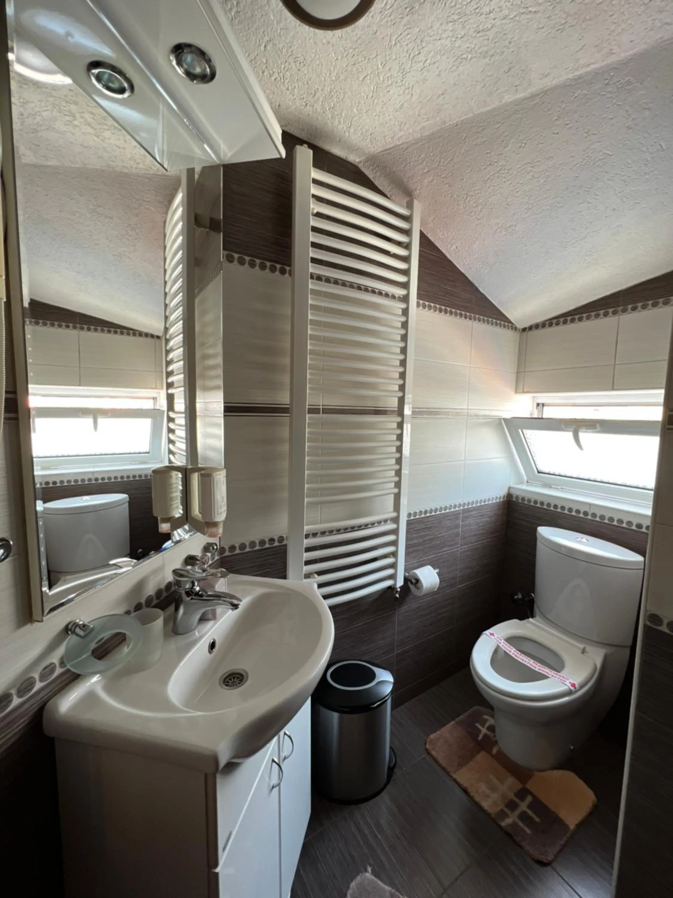 Toilet in Hotel Royal