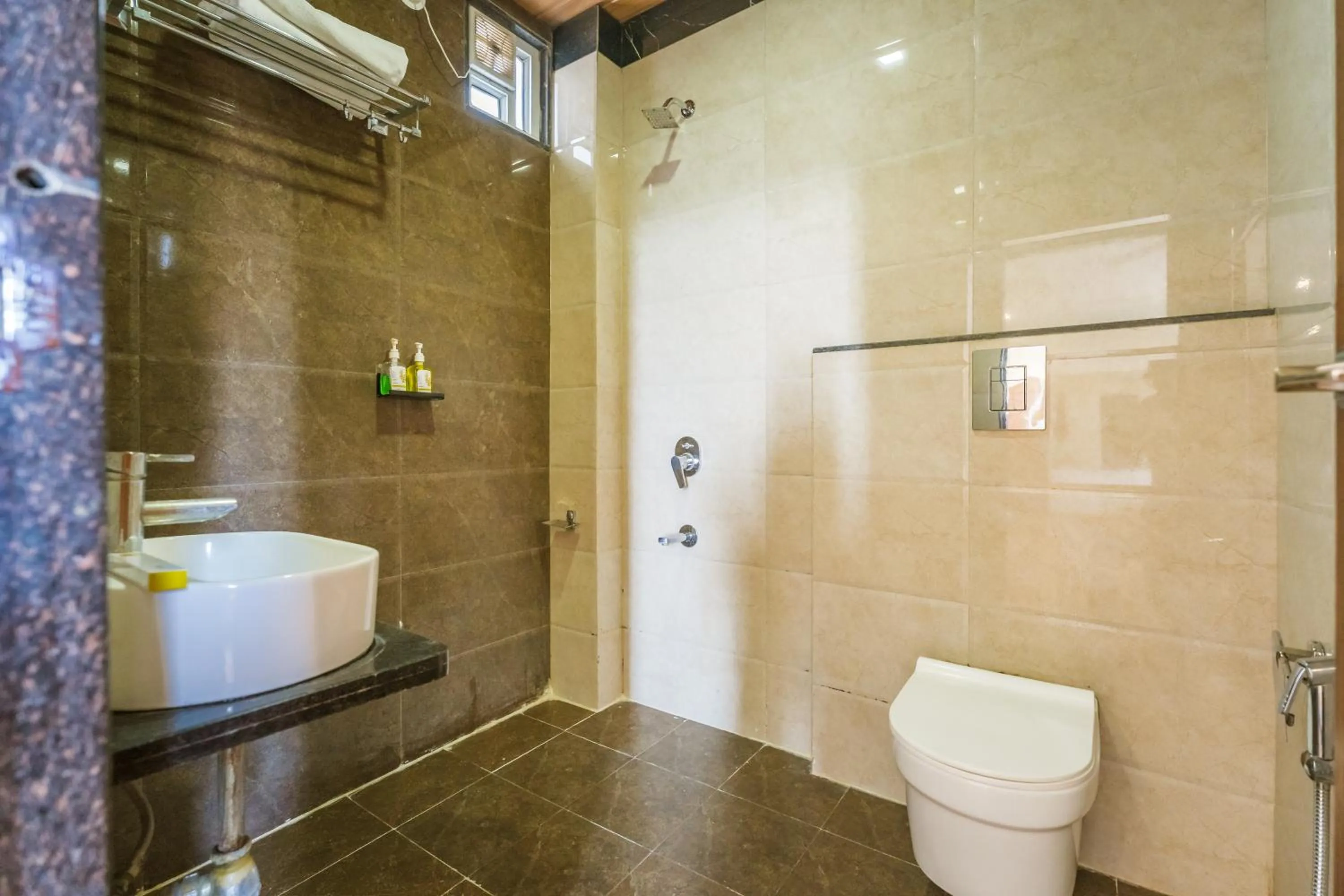 Bathroom in Tripli Hotels Le Shelton