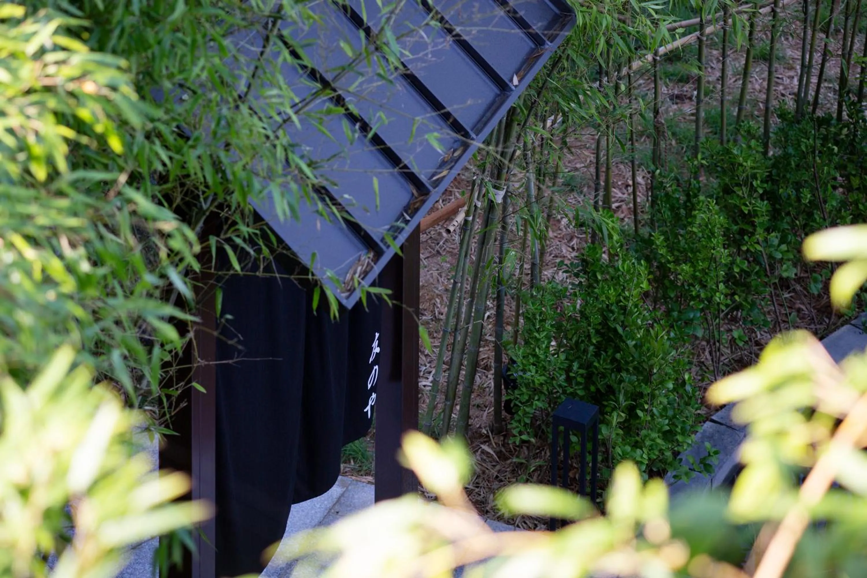 Garden in Tomonoya Hotel & Ryokan Daecheon