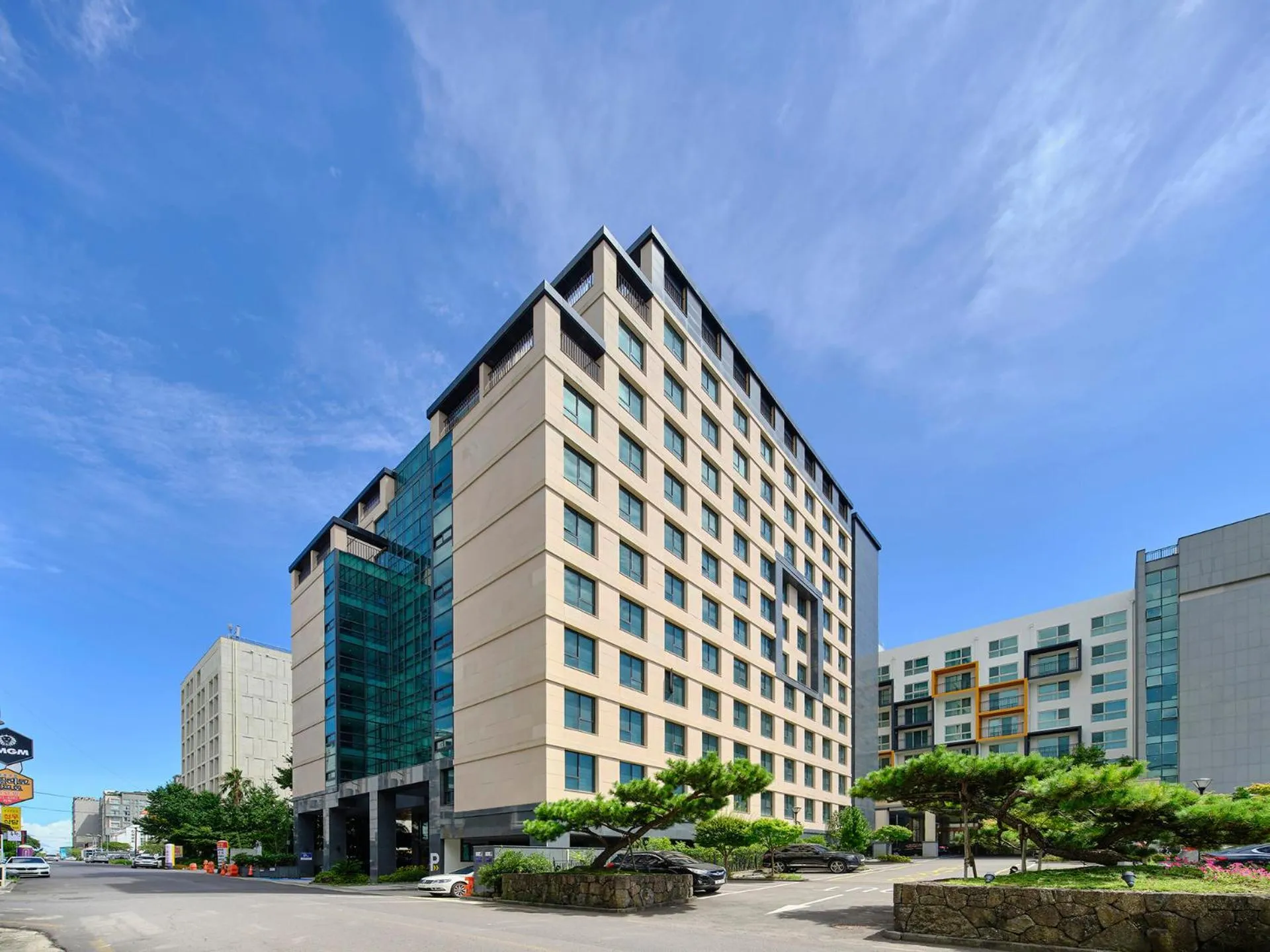 Property building in Jeju Grace Hotel