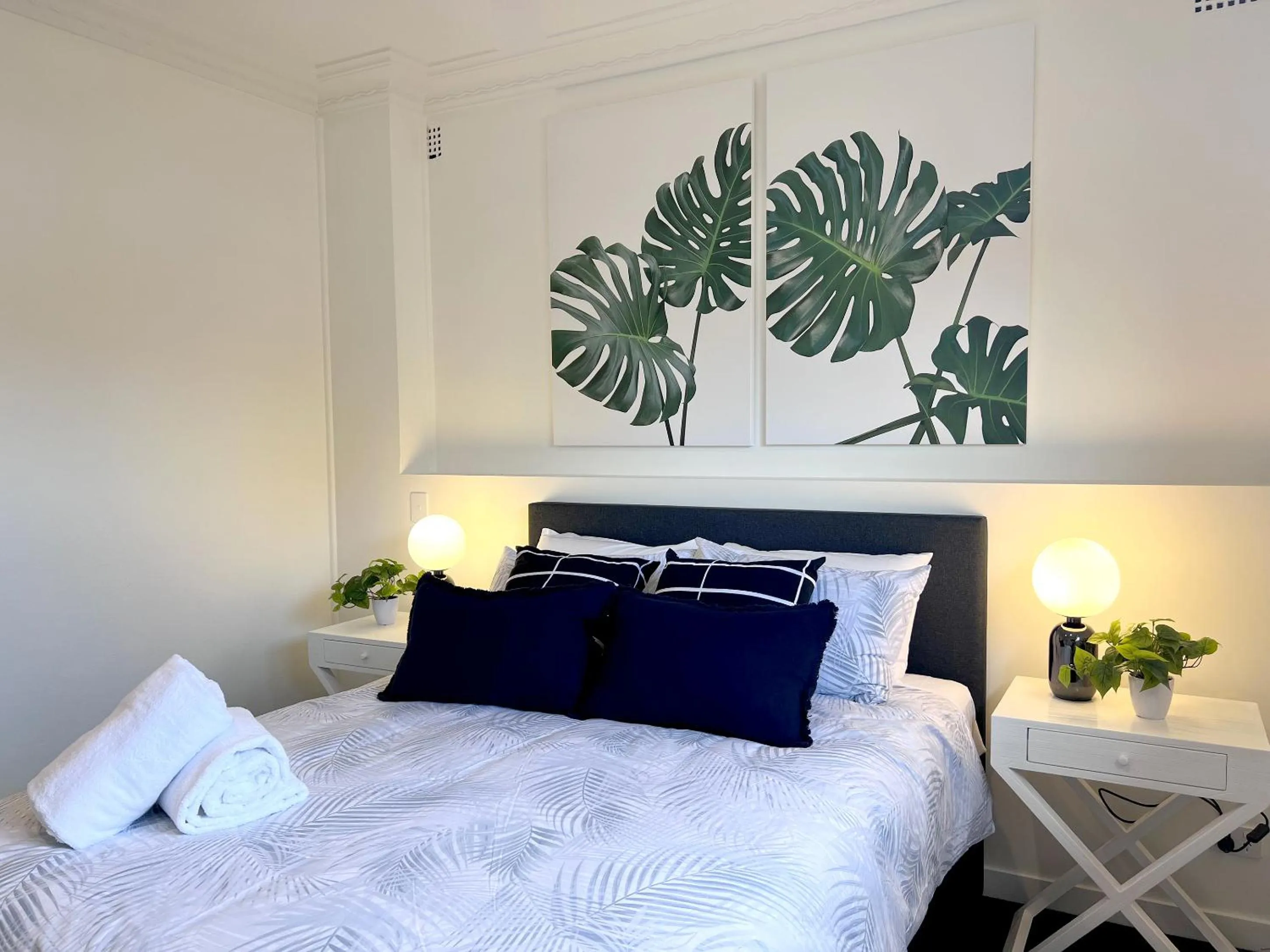 Bed in Plantation Hotel Coffs Harbour