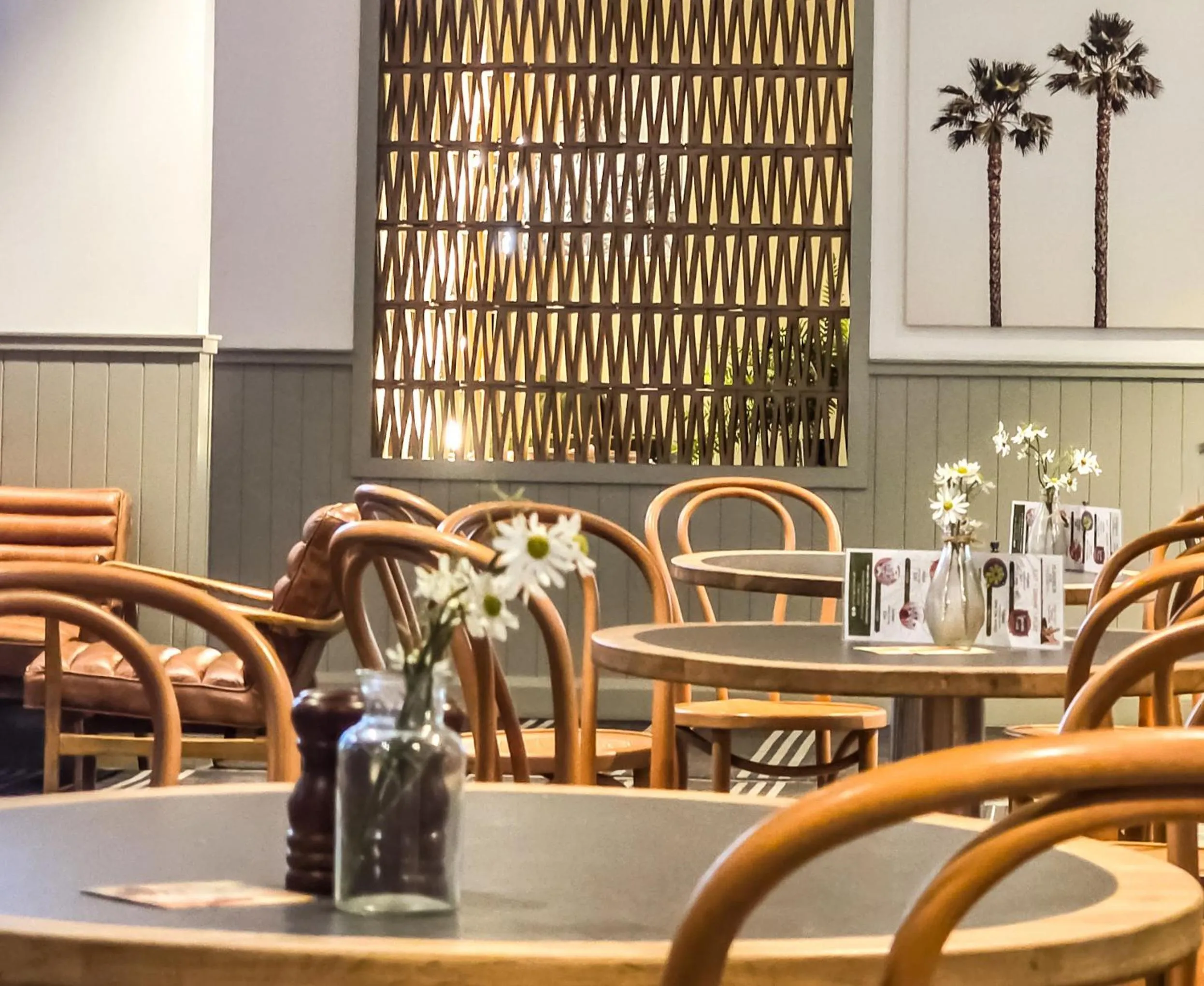 Restaurant/places to eat in Plantation Hotel Coffs Harbour