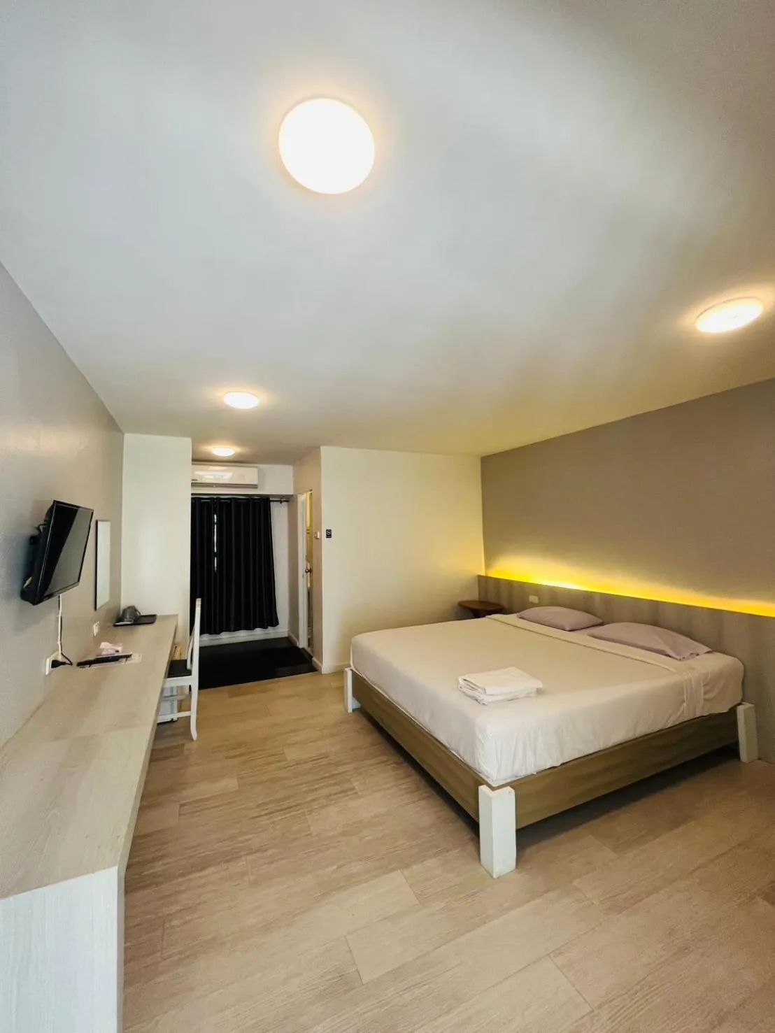 TV and multimedia, Bed in Kiatnakhon Hotel