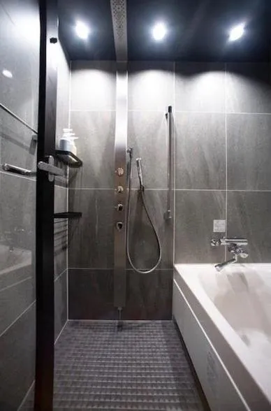 Bathroom in Asakusa Kaede 浅草楓