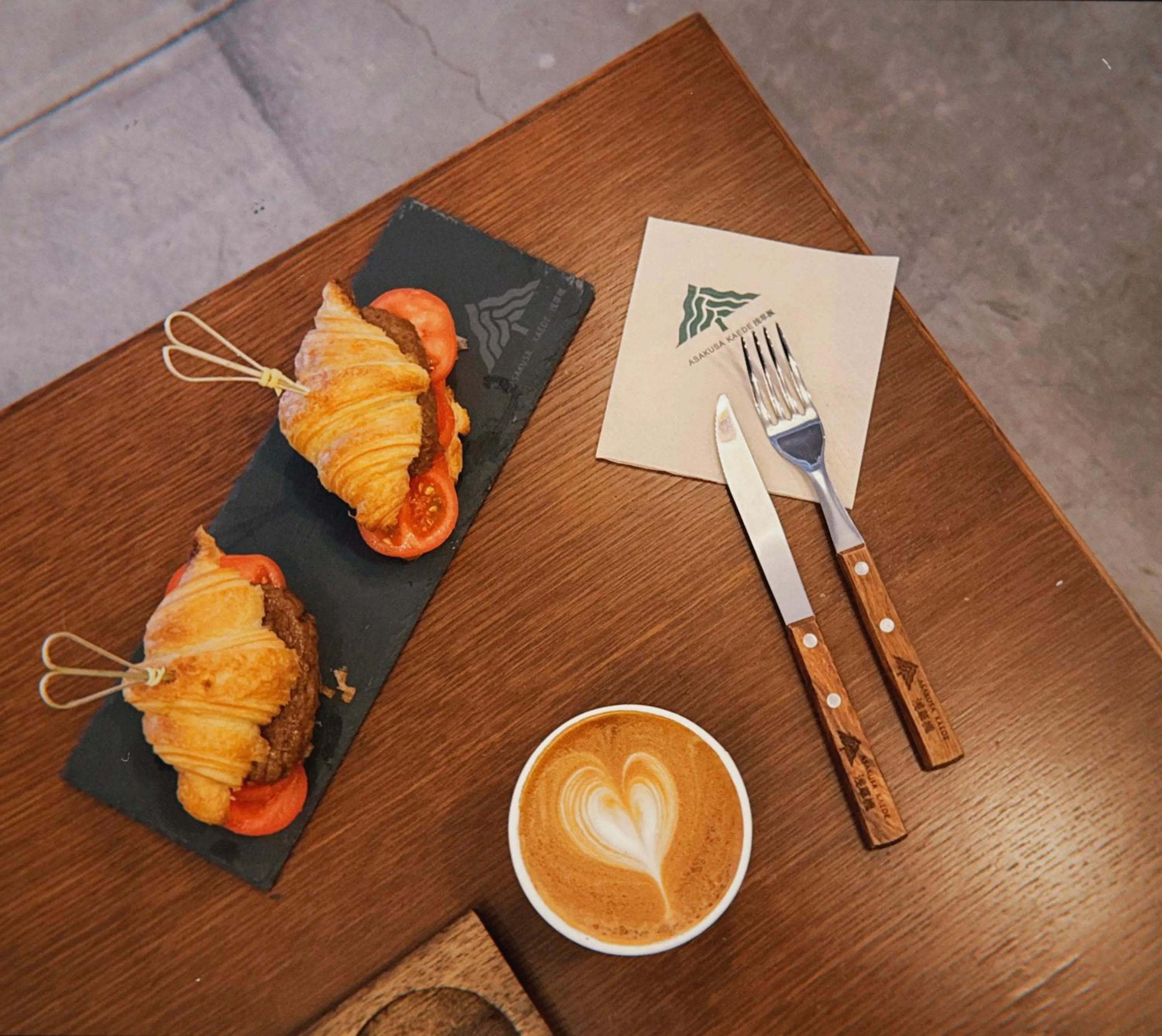 Asakusa Kaede 浅草楓