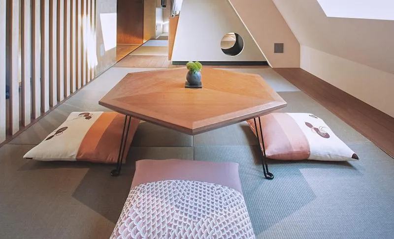 Living room, Bed in Asakusa Kaede 浅草楓