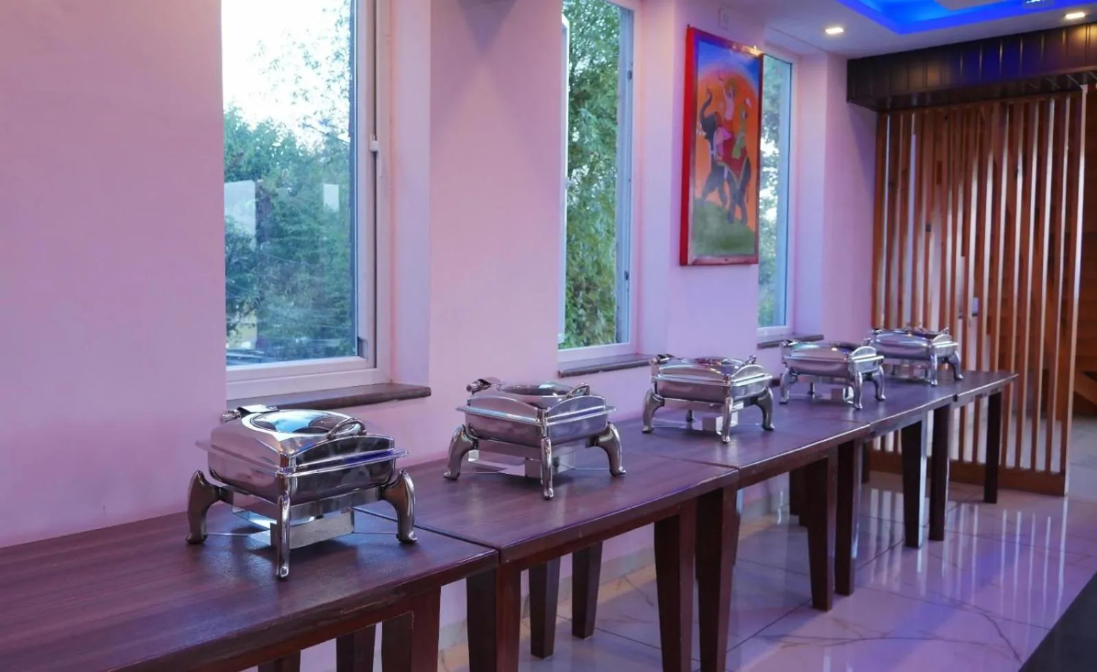 Restaurant/places to eat in Pink Park by Panache Hotels