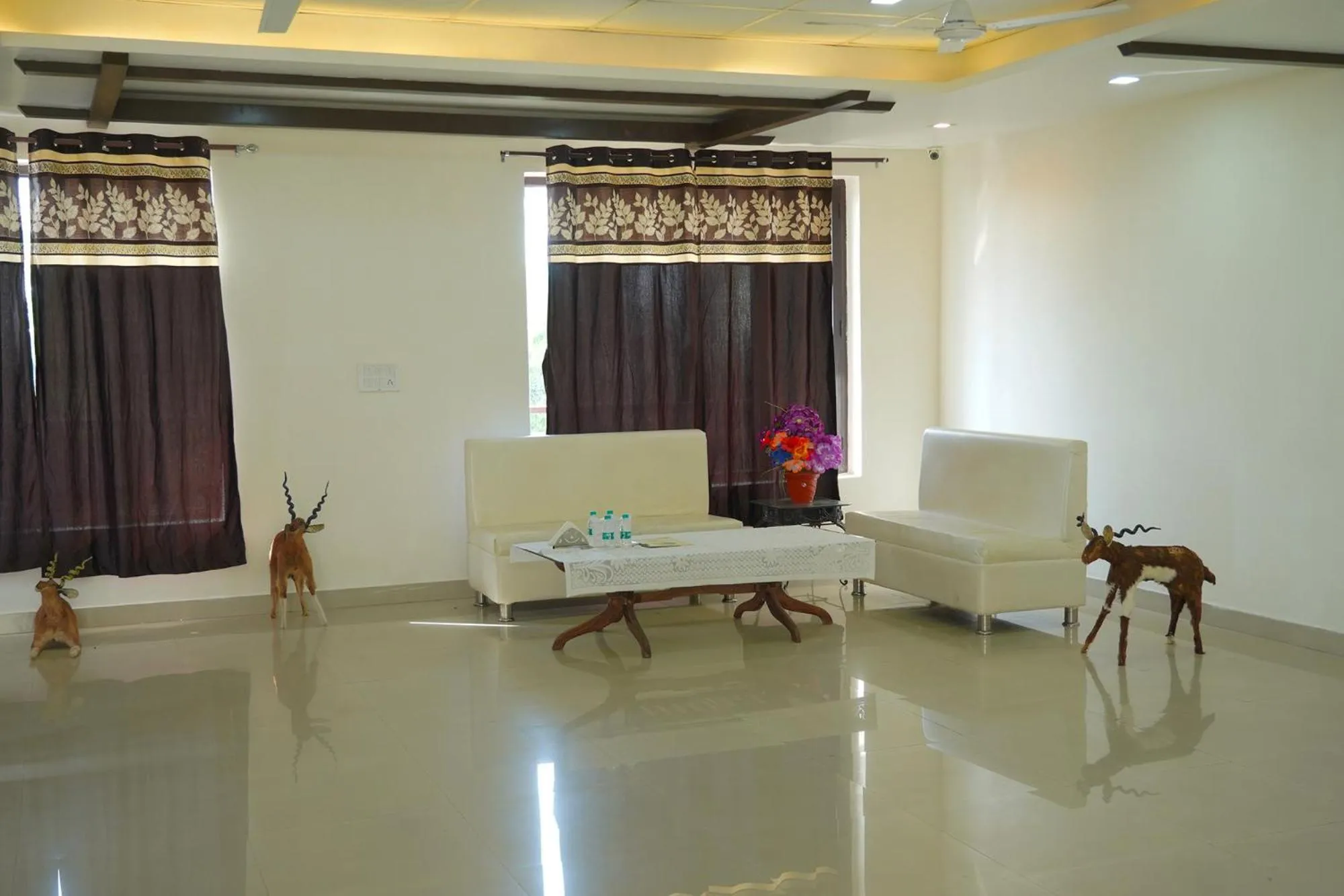 Lobby or reception in Pink Park by Panache Hotels