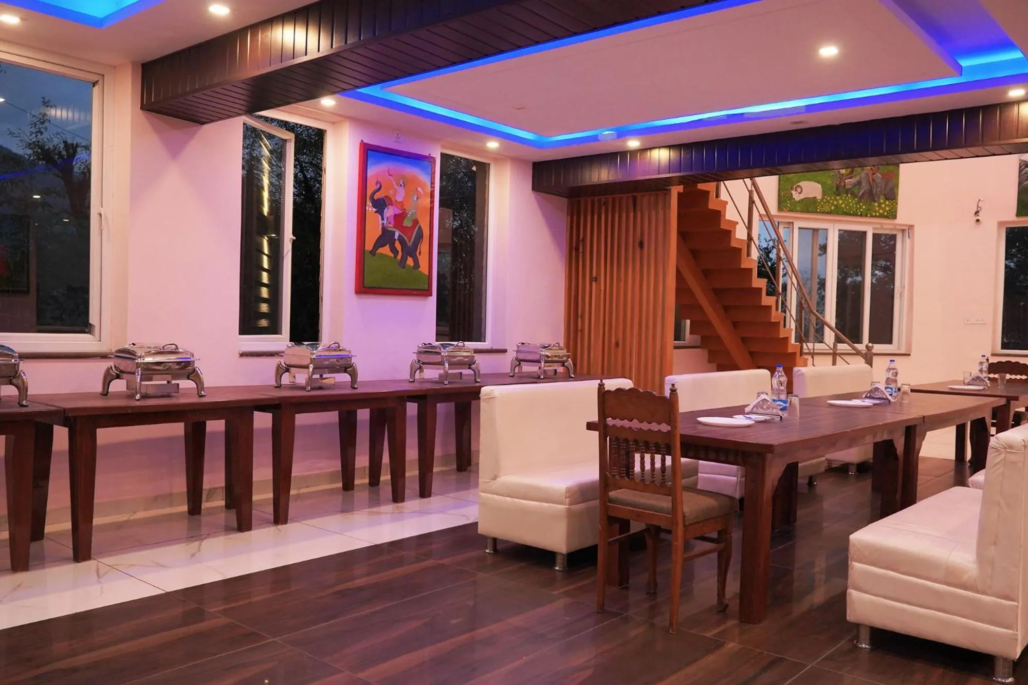 Restaurant/places to eat in Pink Park by Panache Hotels