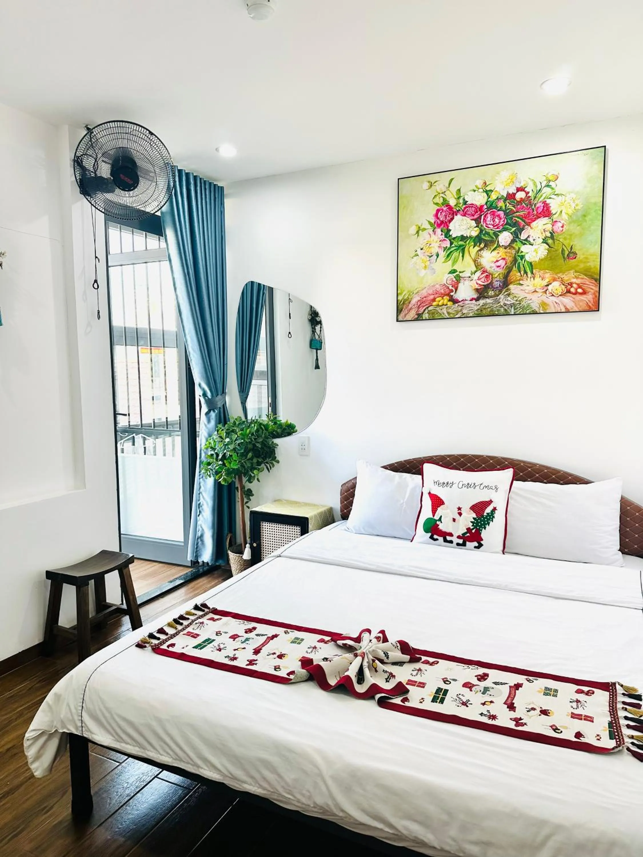 Bed in New World Hotel