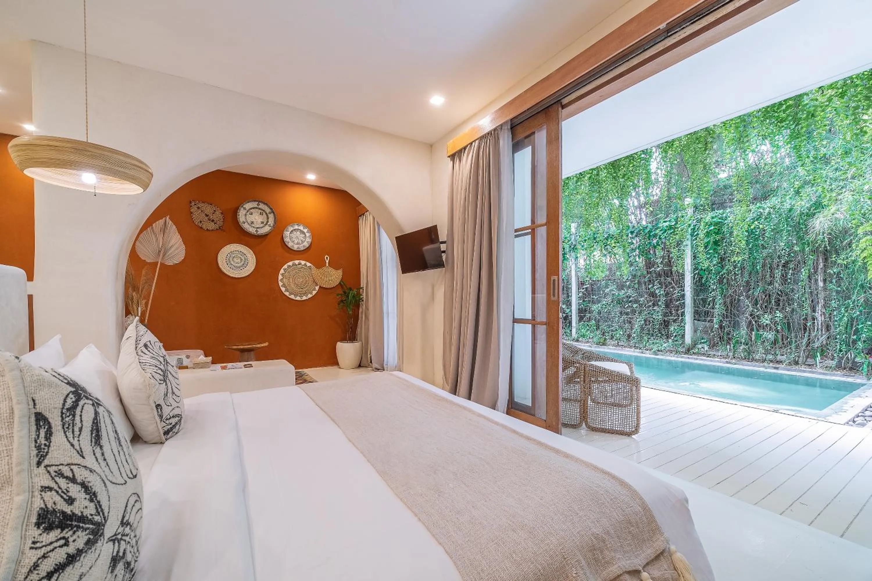 Bed in White Goose Boutique Hotel