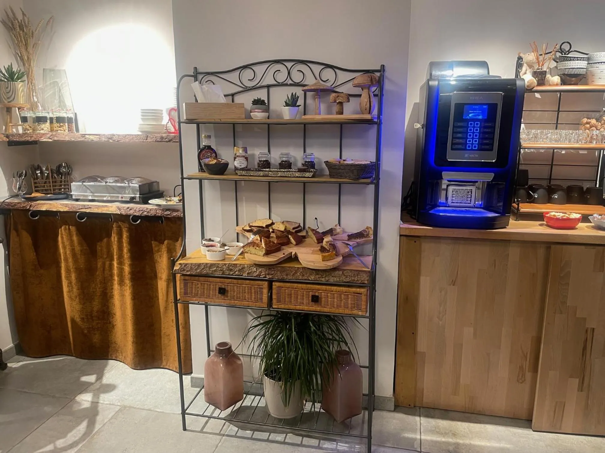 Breakfast in Belle Normandy