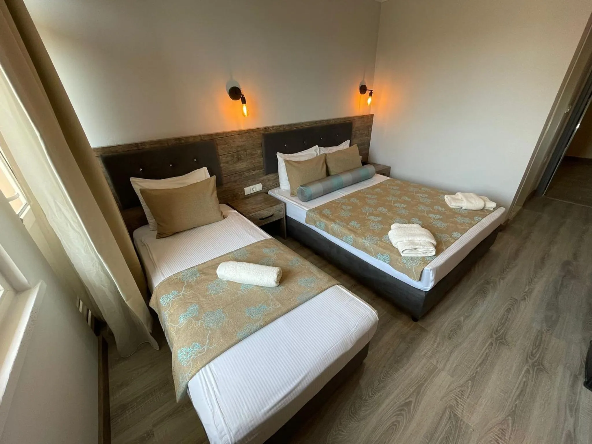 Bed in Seven City Hotel