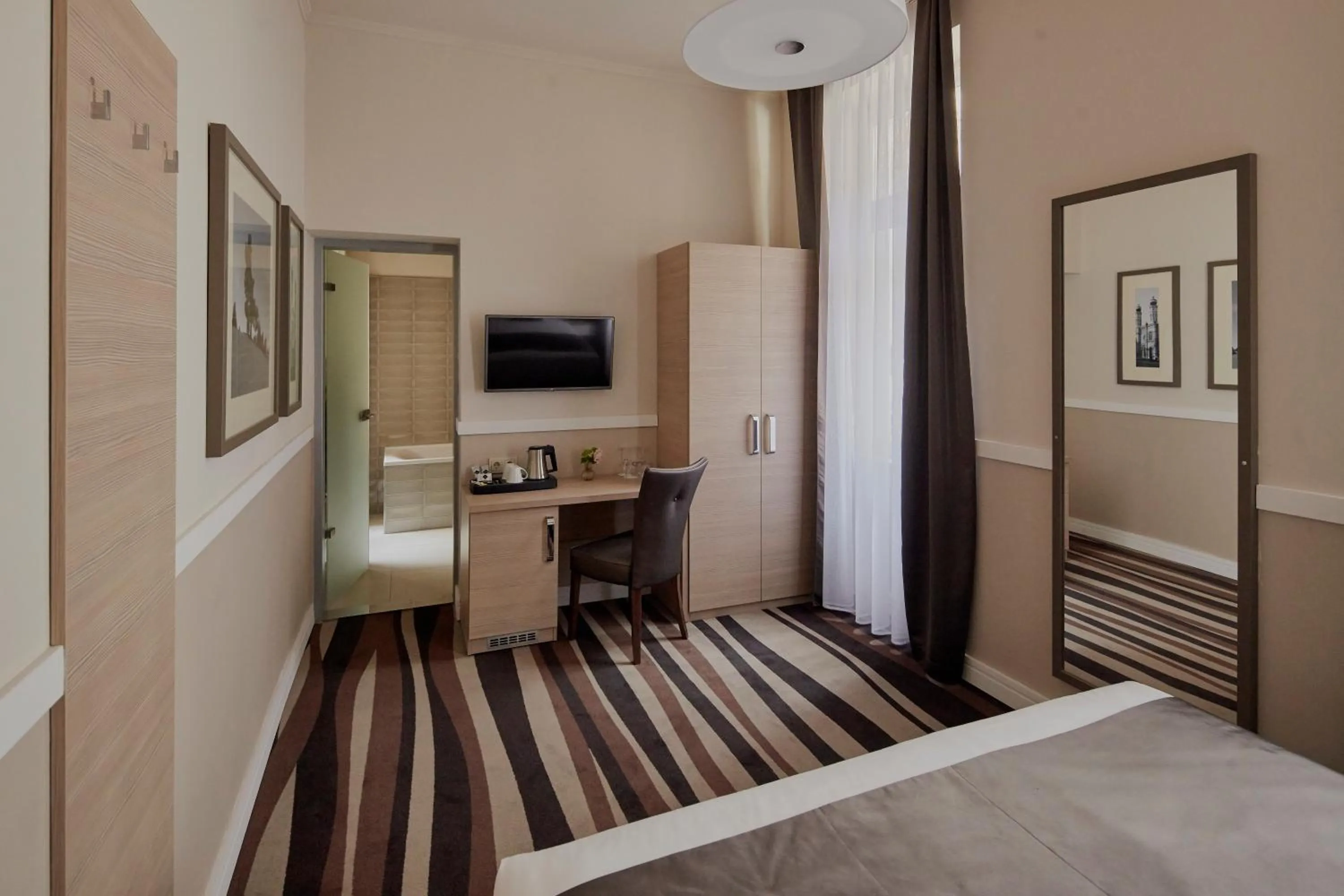 Bed in Hotel Central Basilica