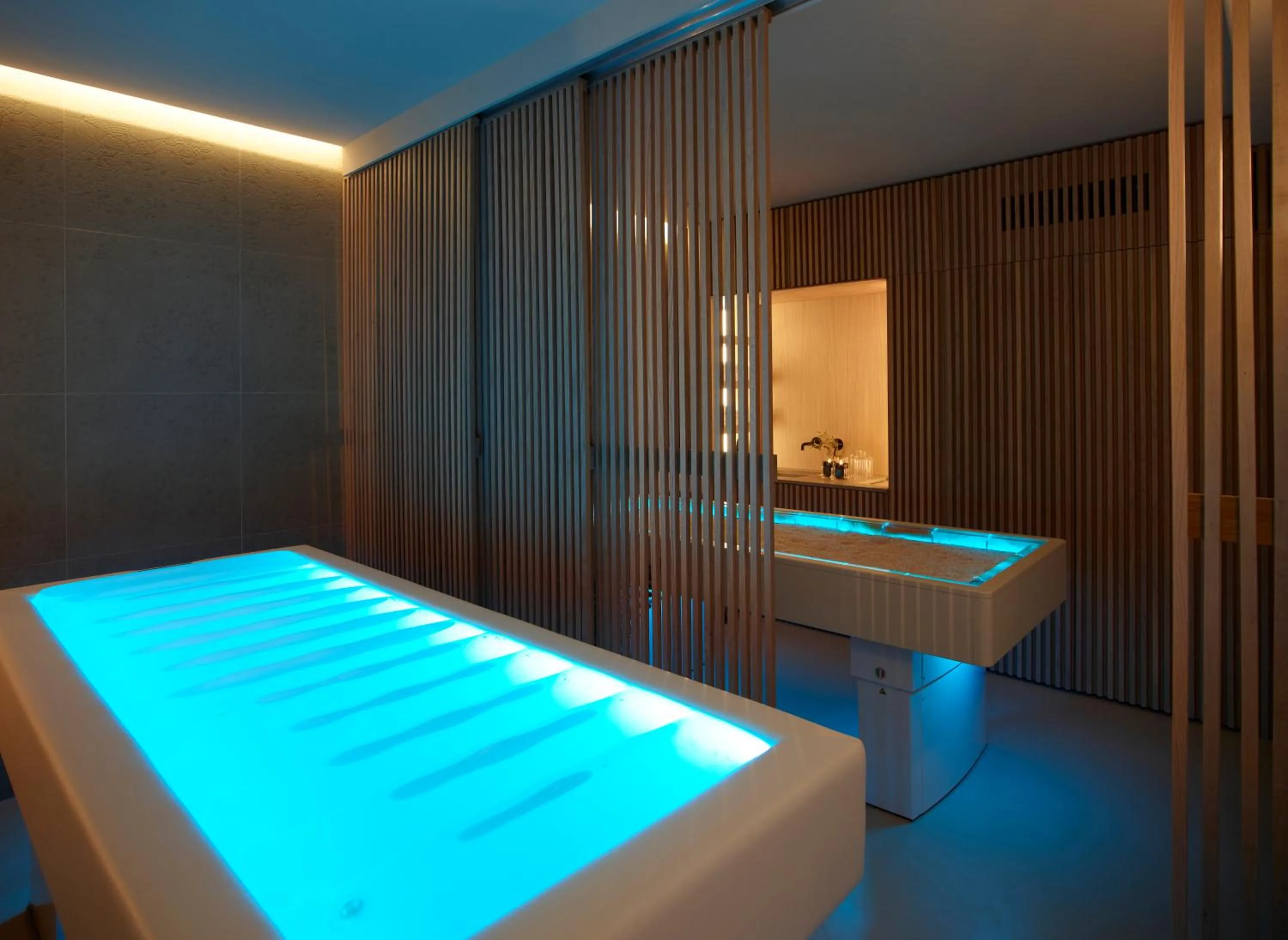 Massage in Collini Hotel Mykonos, WorldHotels Elite