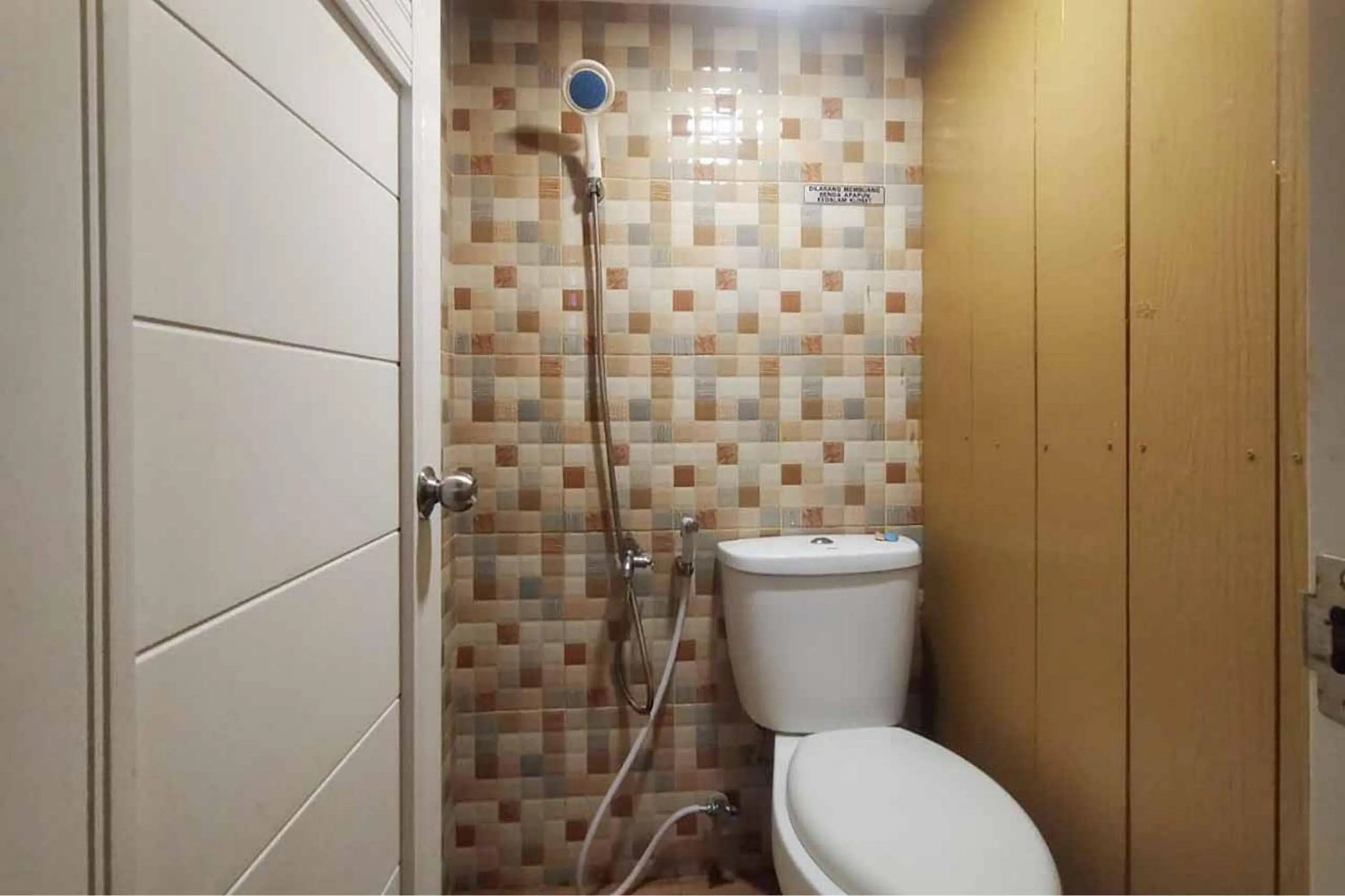 Bathroom in d'H Mansion La Rosa Syariah Sentul Mitra RedDoorz