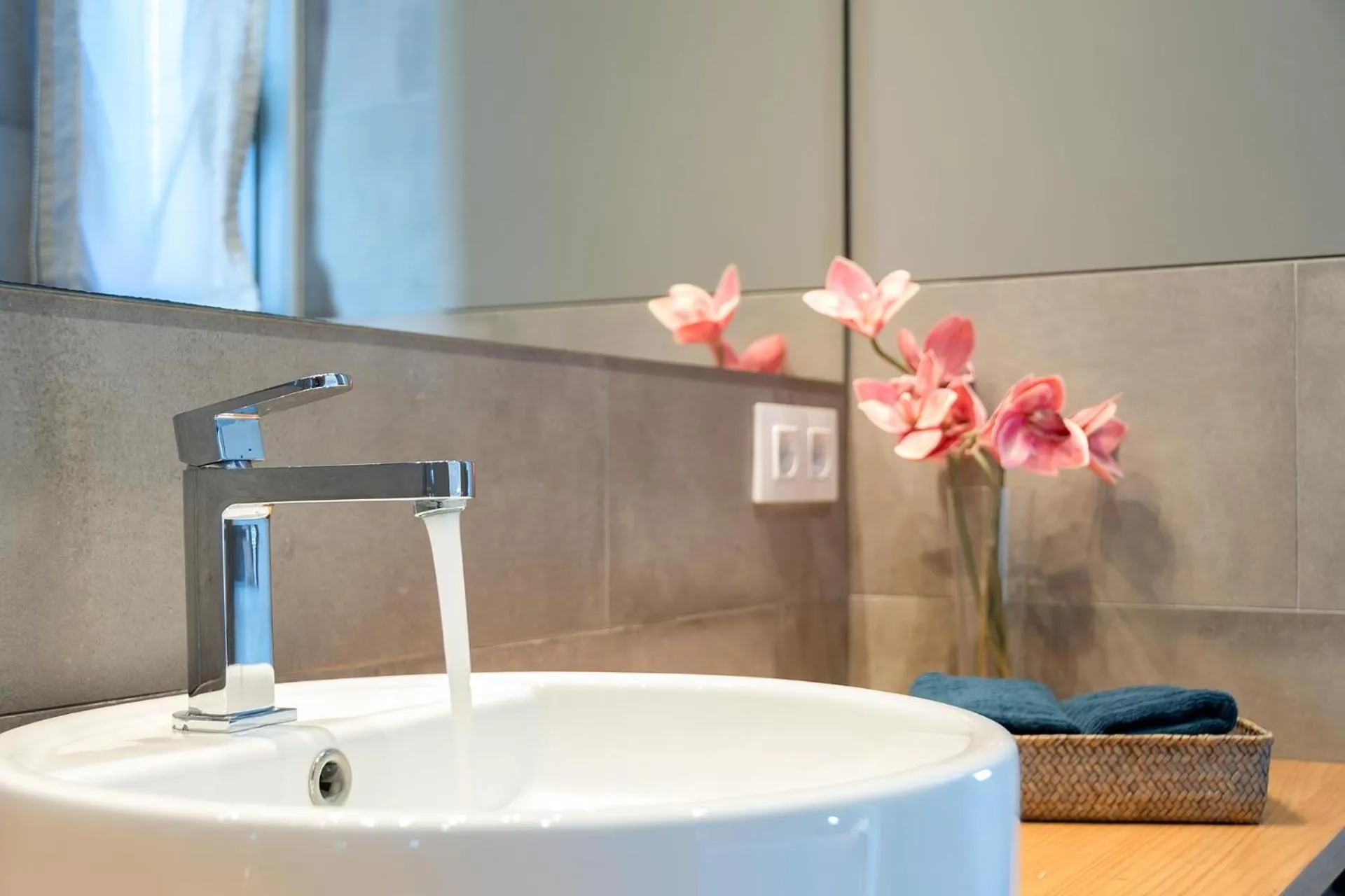 Ocean view apartment renovated