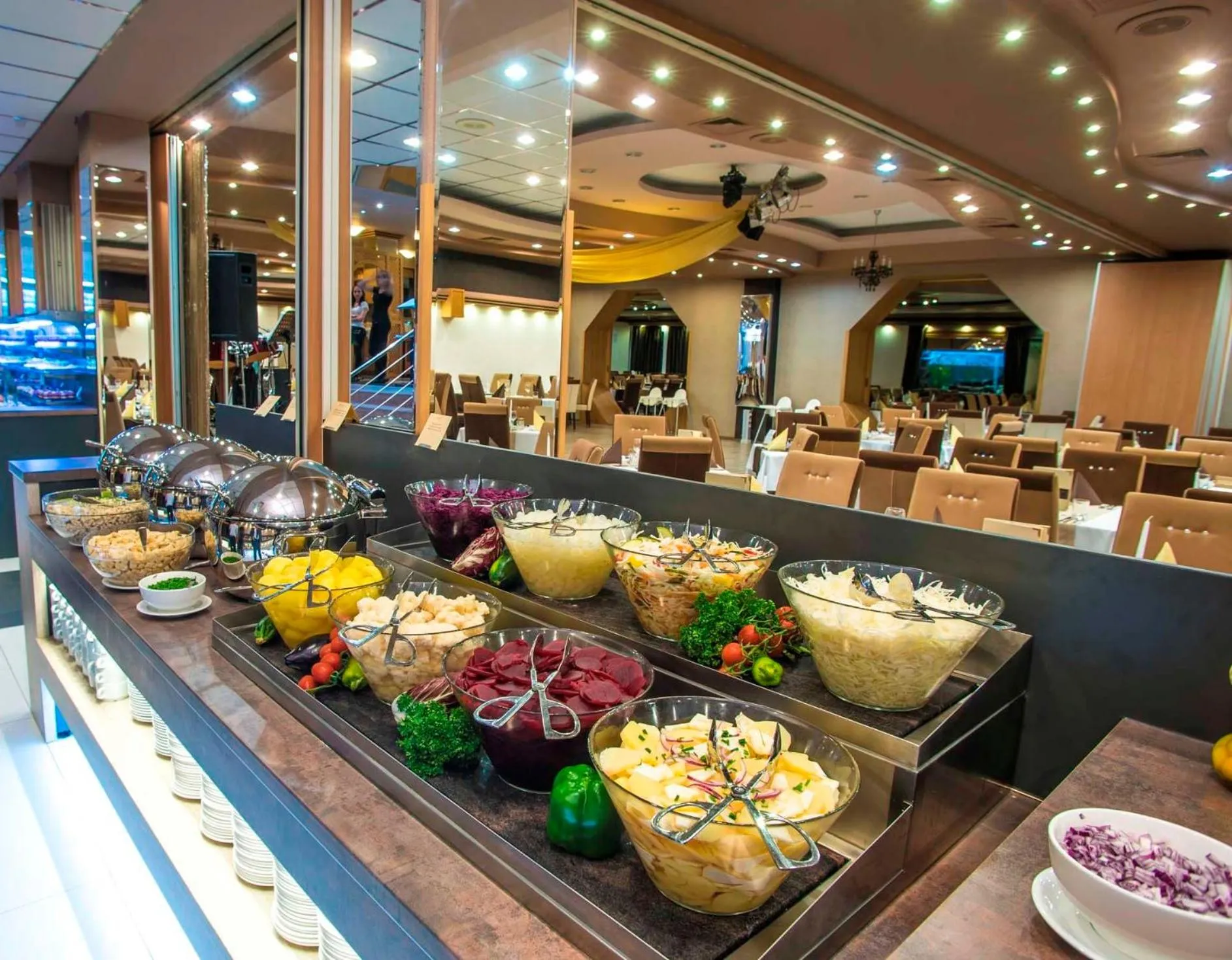 Restaurant/places to eat in MenDan Magic Spa & Wellness Hotel