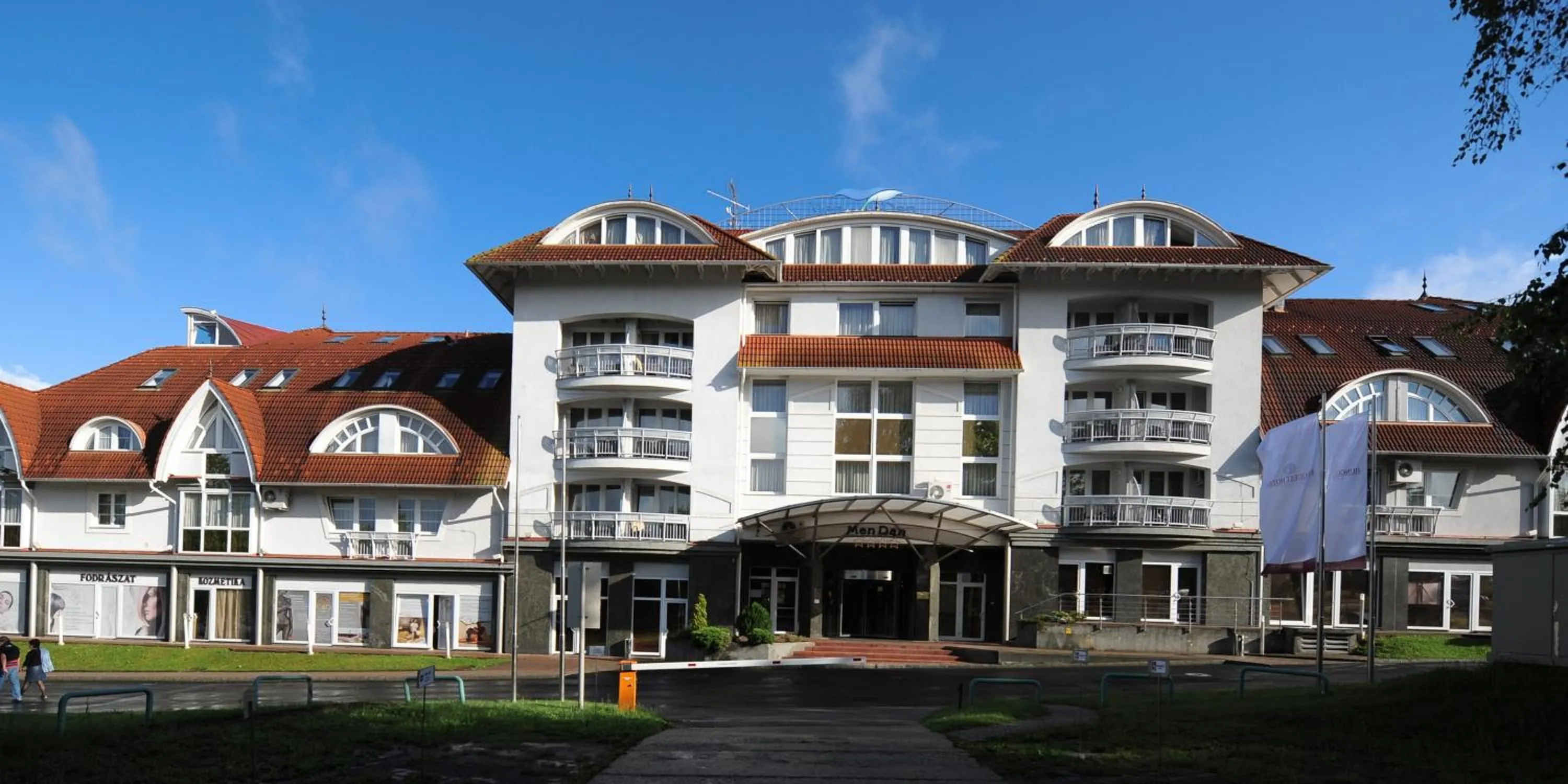 Facade/entrance in MenDan Magic Spa & Wellness Hotel