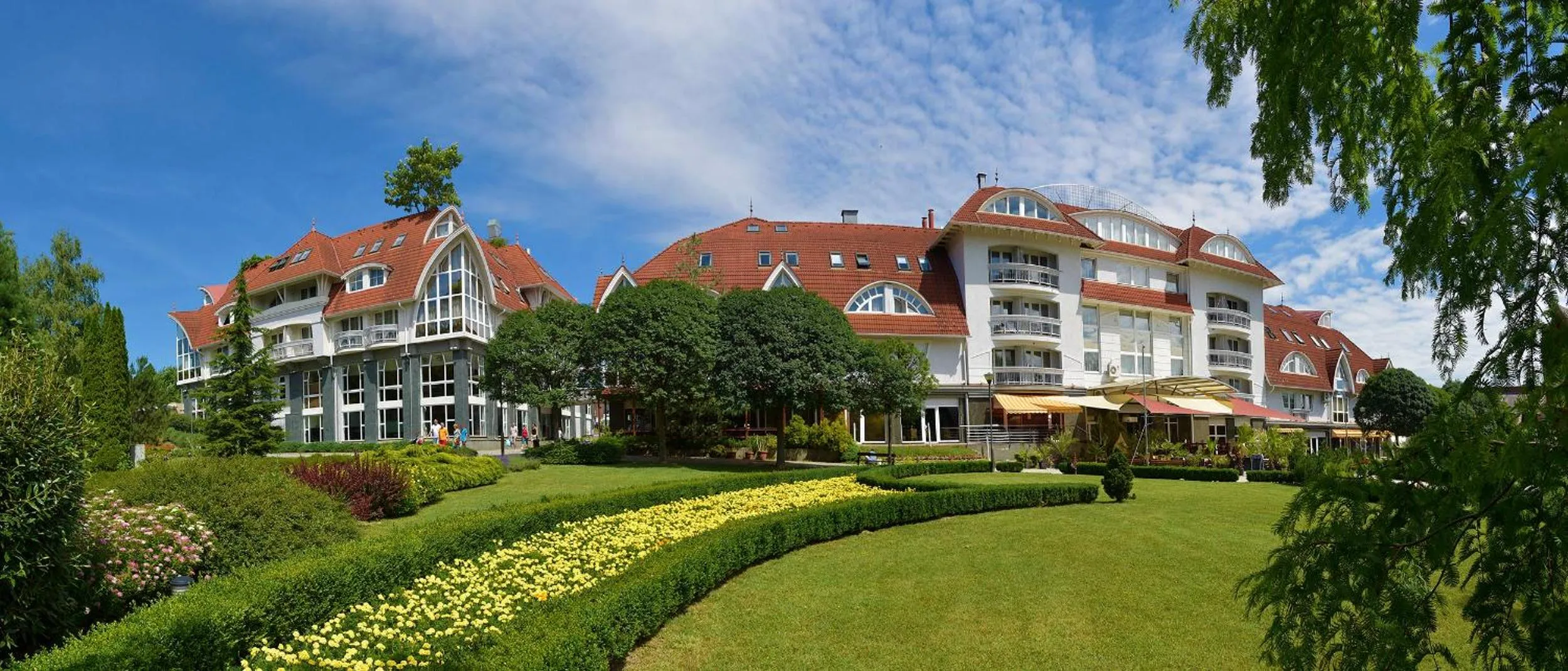 Property building in MenDan Magic Spa & Wellness Hotel