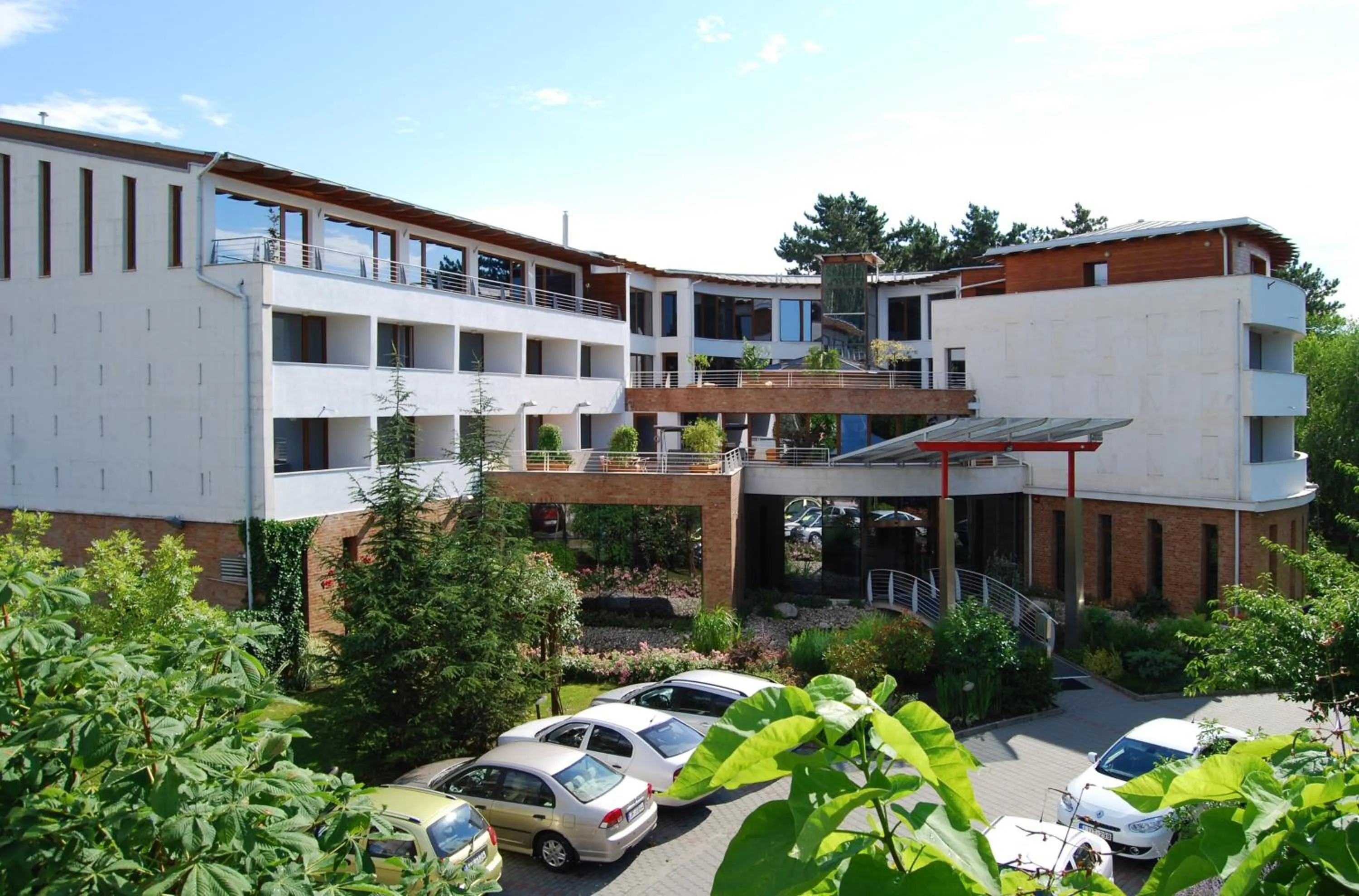 Facade/entrance in Residence Hotel Balaton