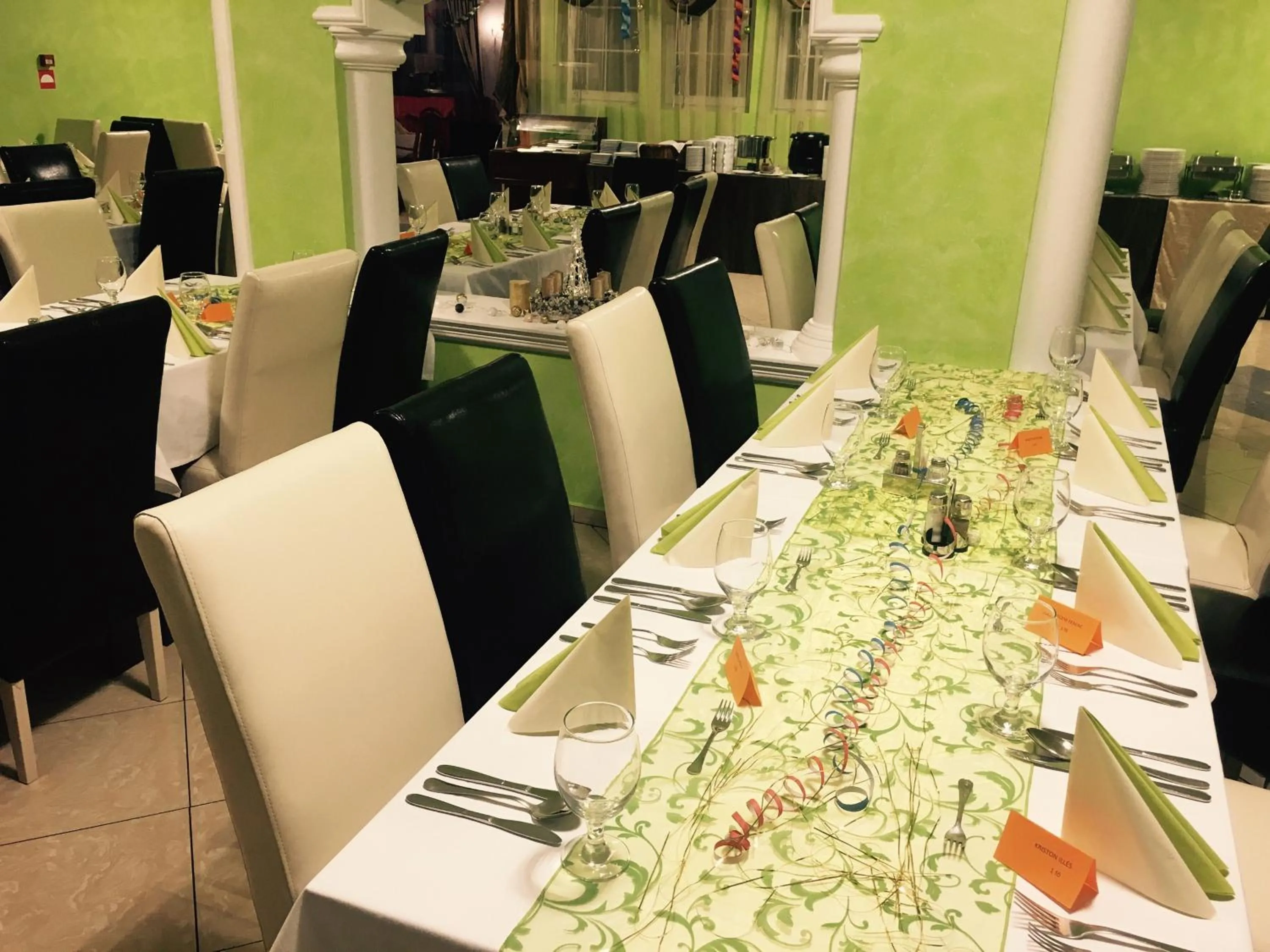 Restaurant/places to eat in Hotel Rudolf