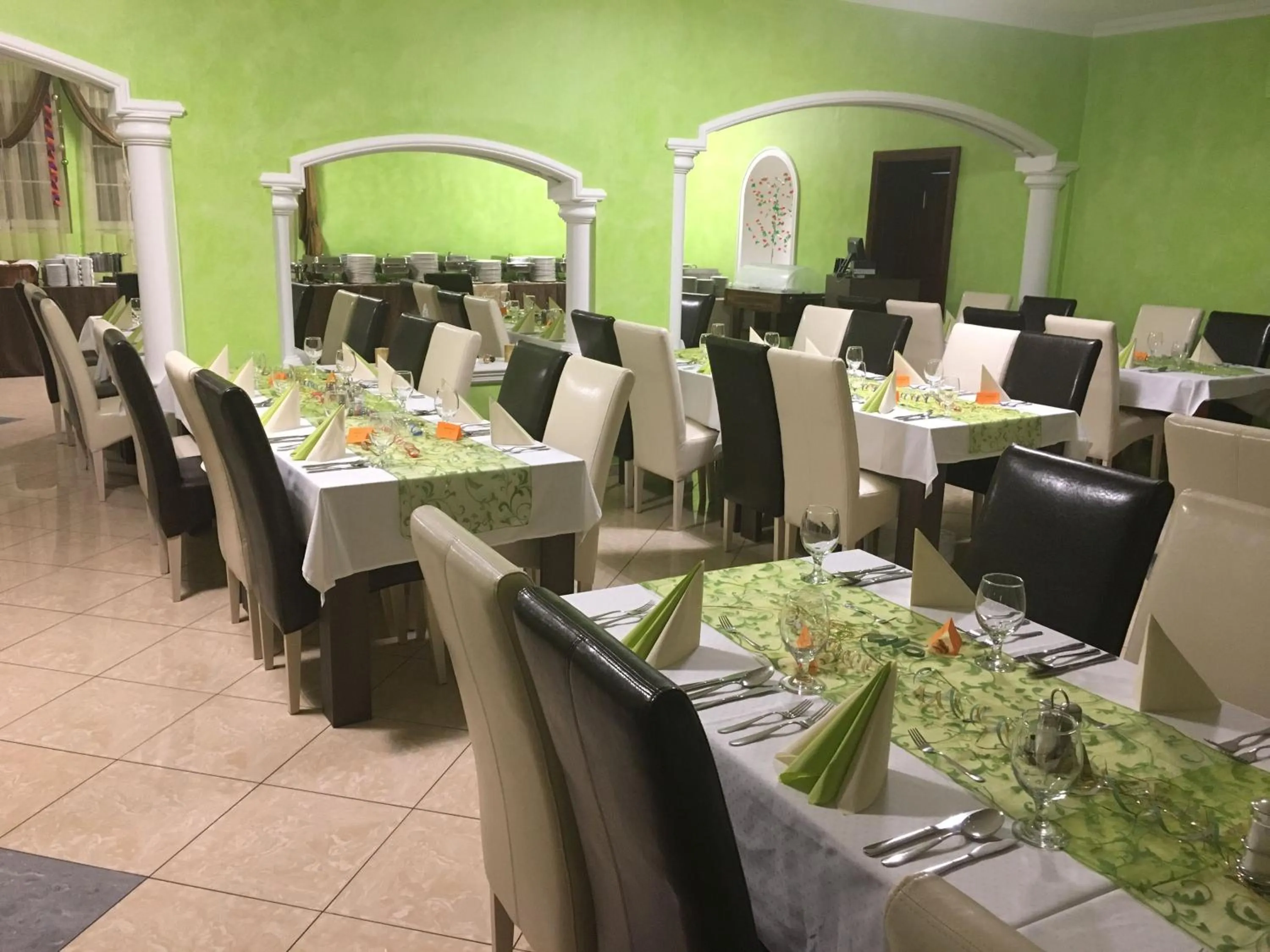 Restaurant/places to eat in Hotel Rudolf