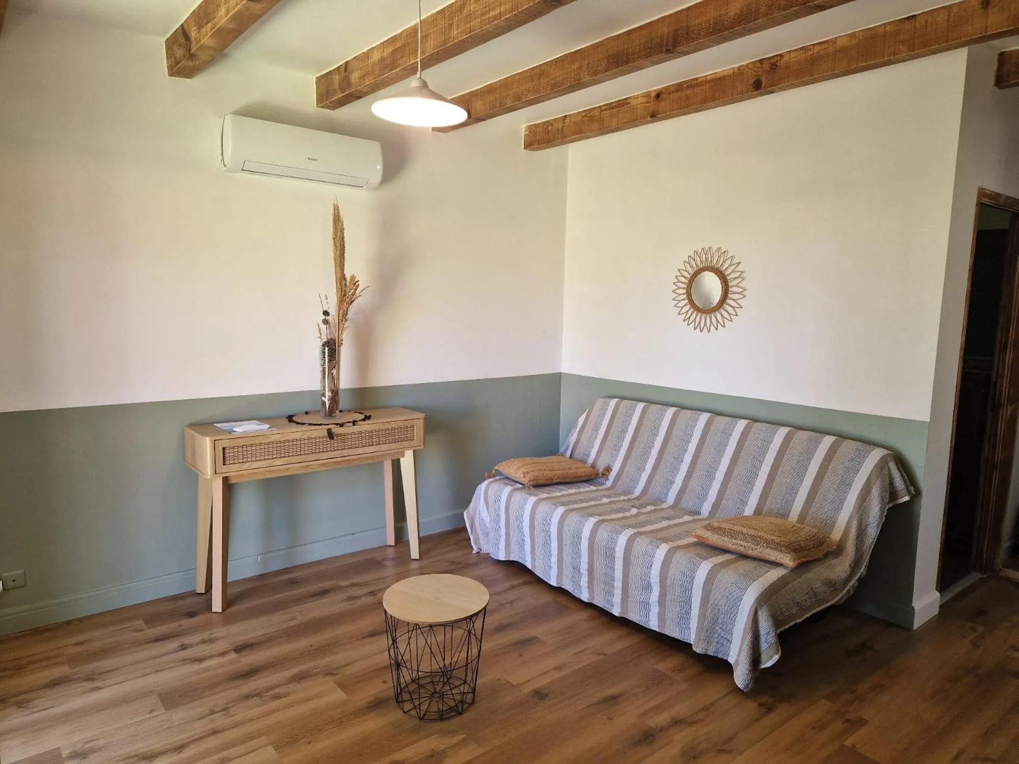 air conditioner in Pinea Mare