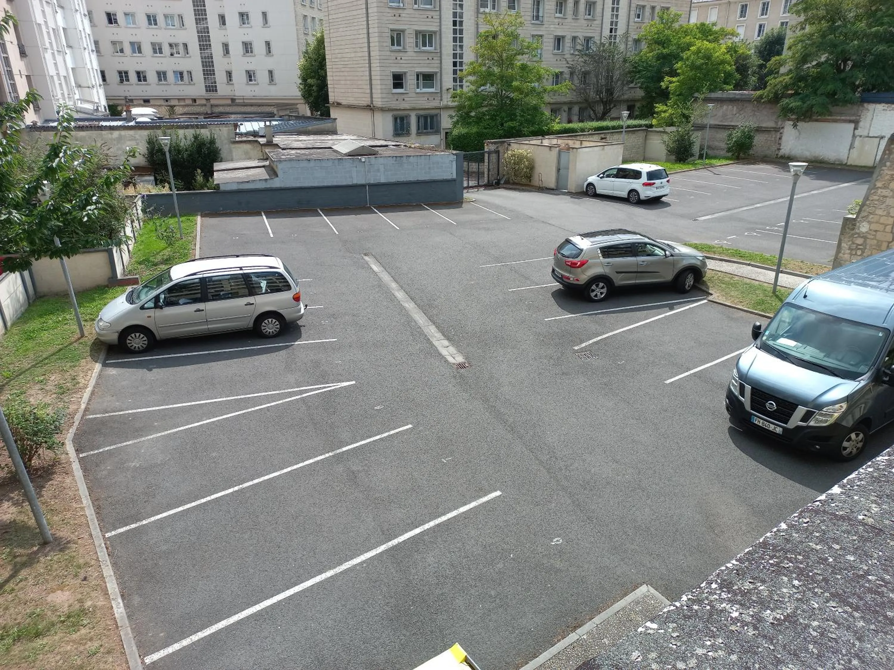 Parking in City'O apparthotel