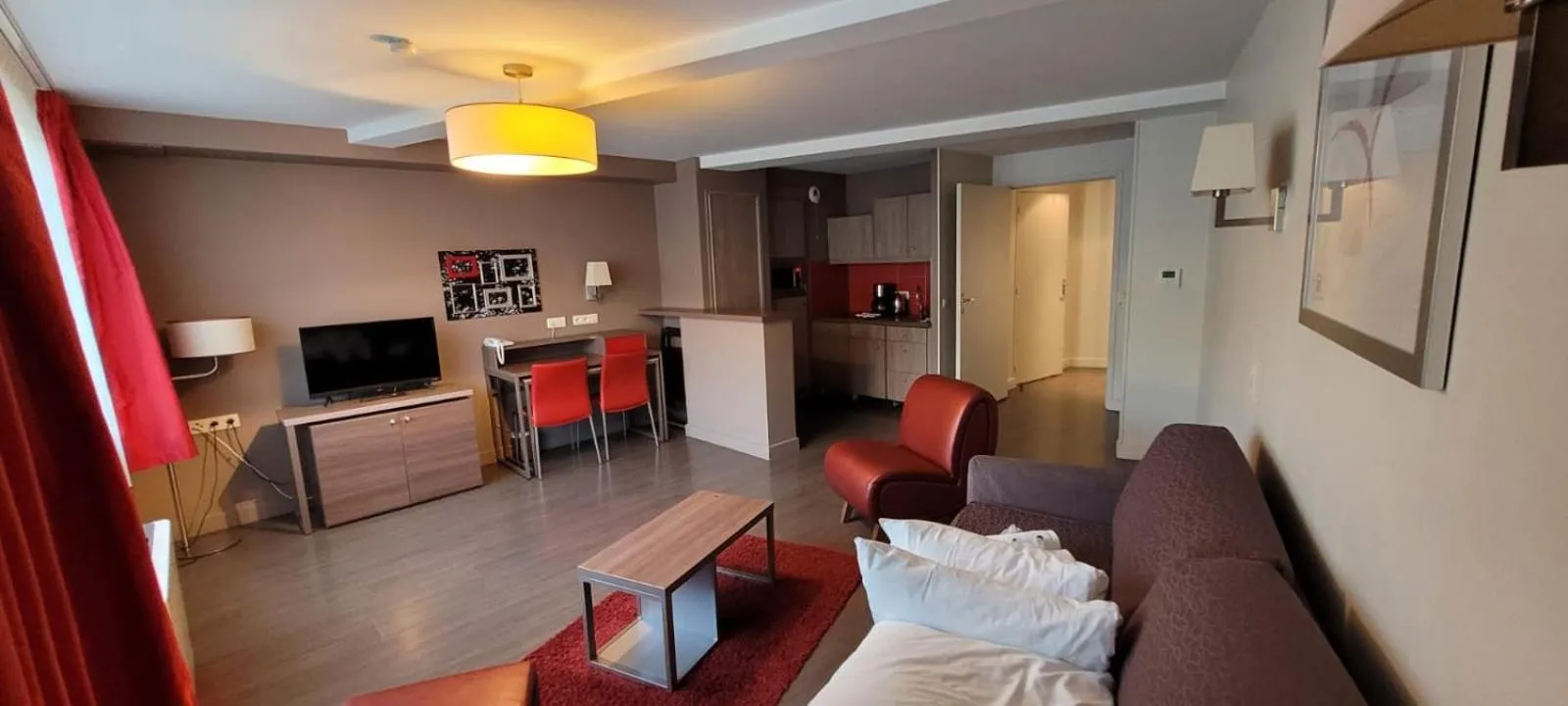 TV and multimedia in Adagio Caen Centre