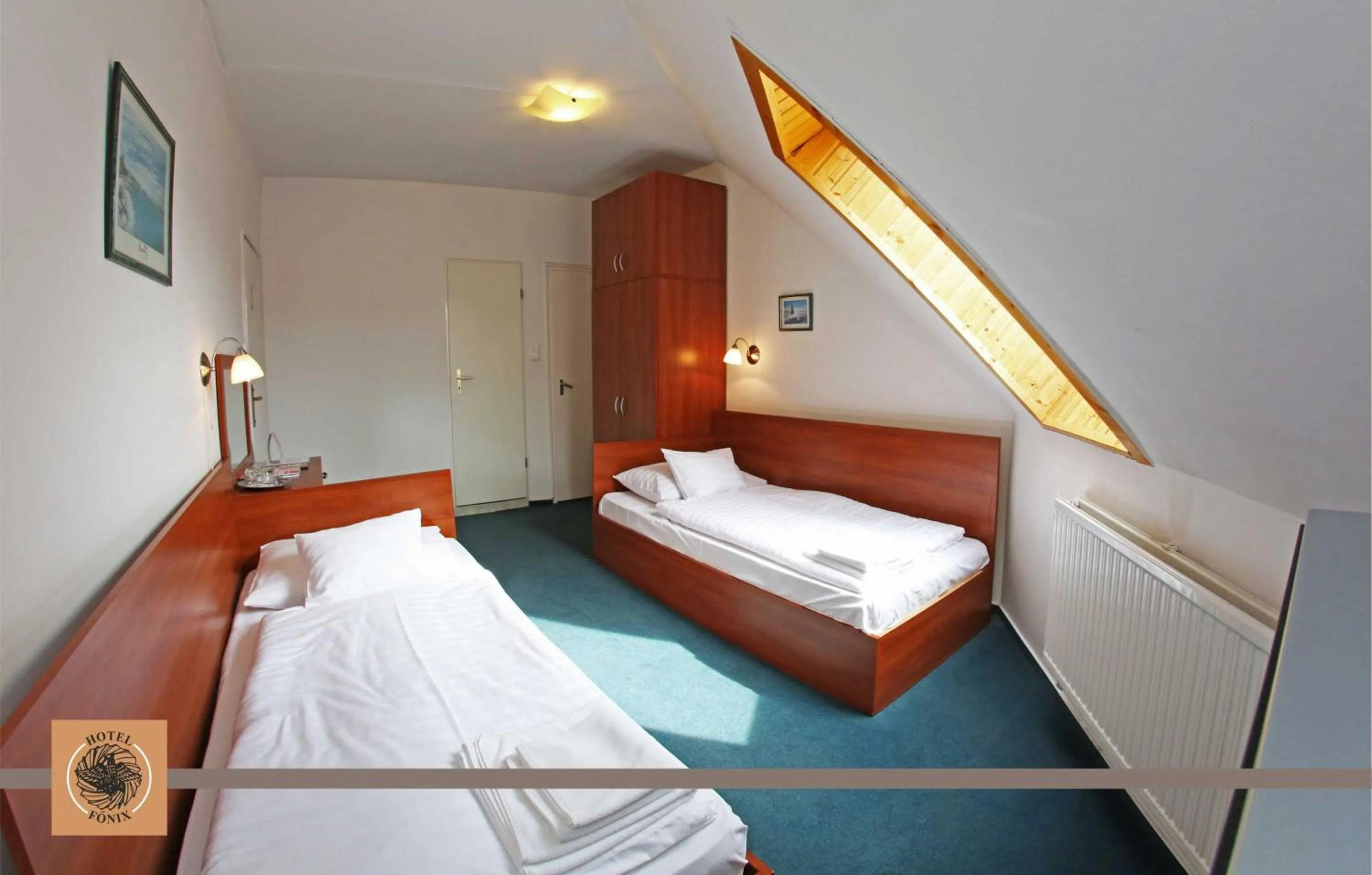 Photo of the whole room, Bed in Hotel Főnix