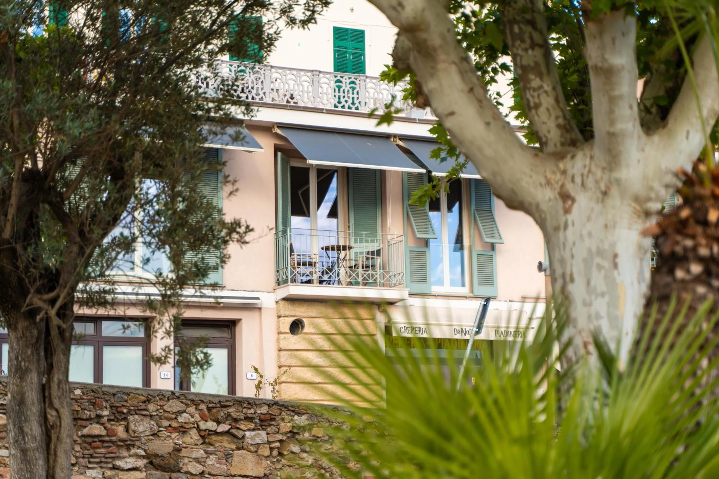 Property building in Soggiorno Marconi