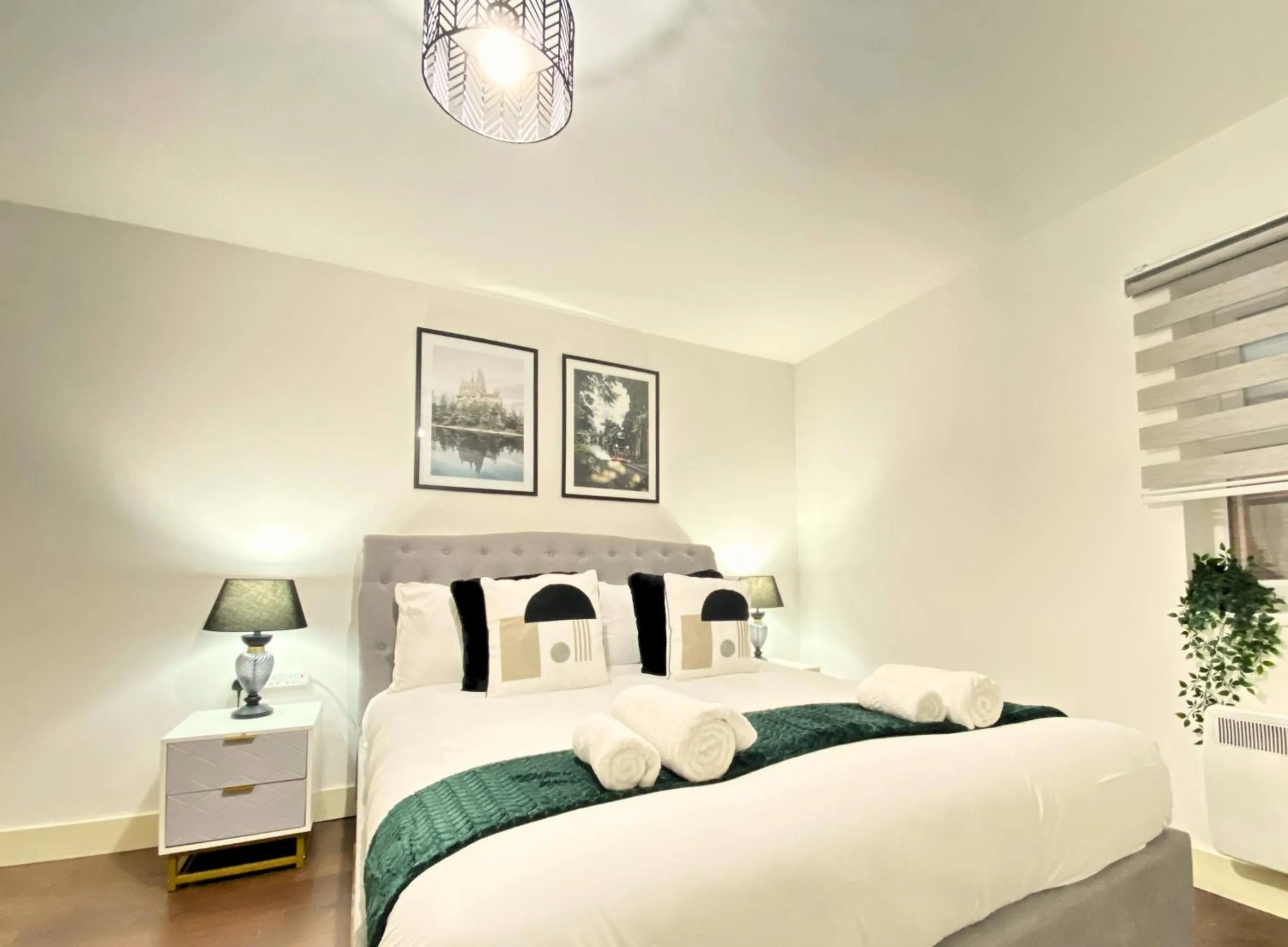 Bed in Manchester Apartments by BEVOLVE - City Centre