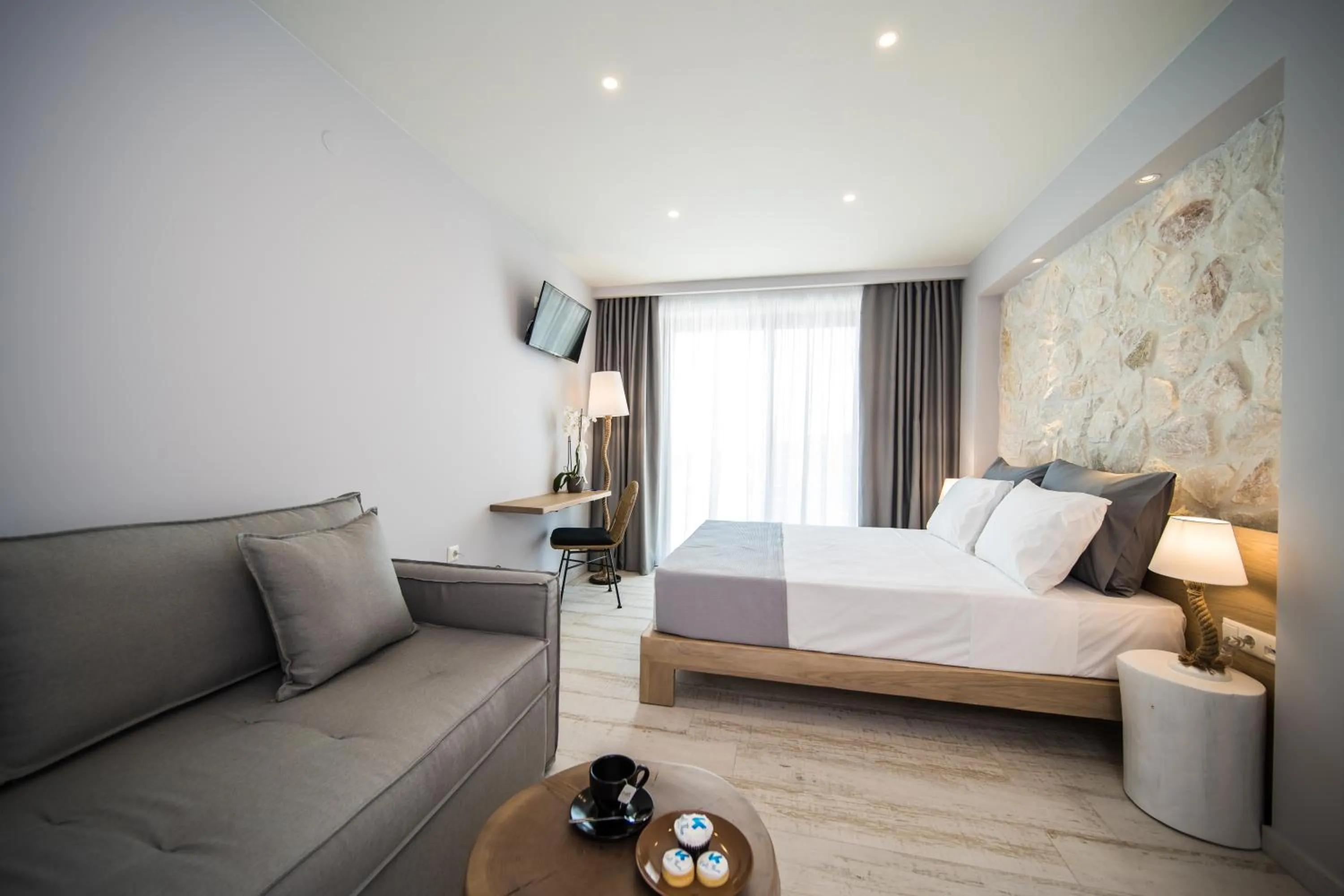 Bed in Kali Thea Suites