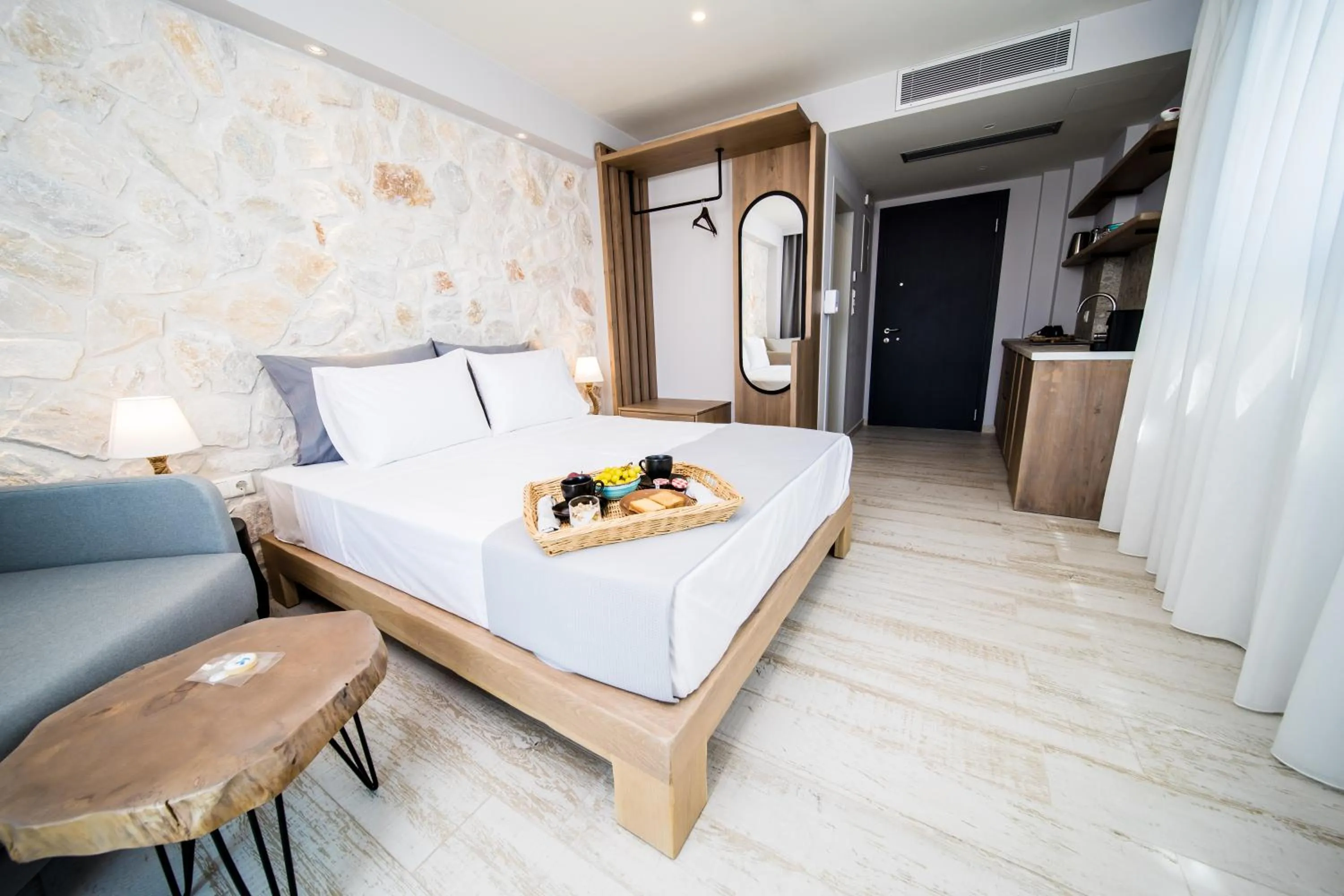 Bed in Kali Thea Suites