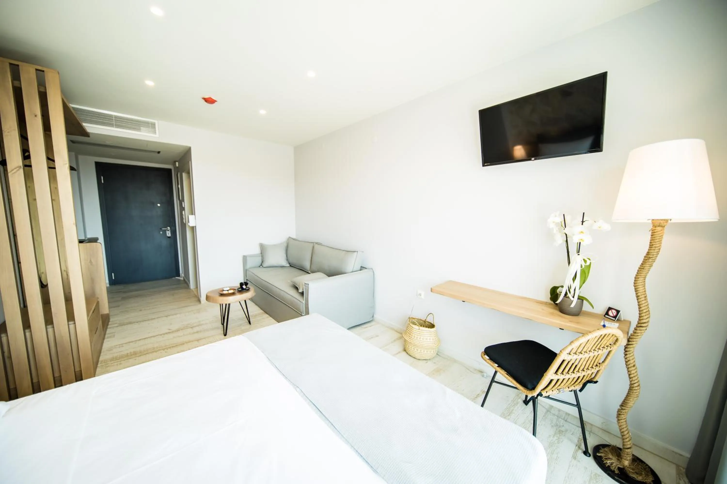 Bed in Kali Thea Suites