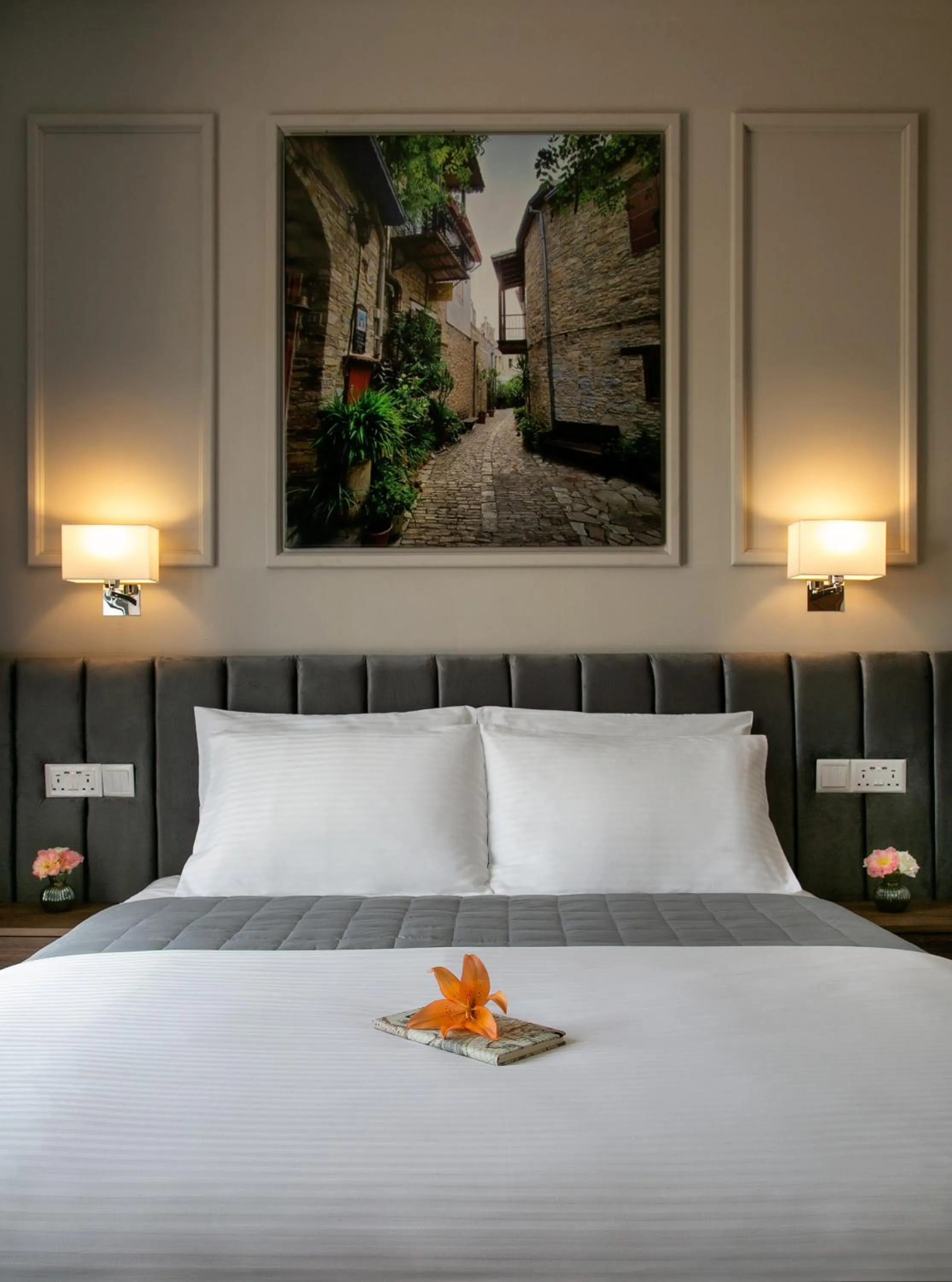 Bed in Archontiko Kiverniti