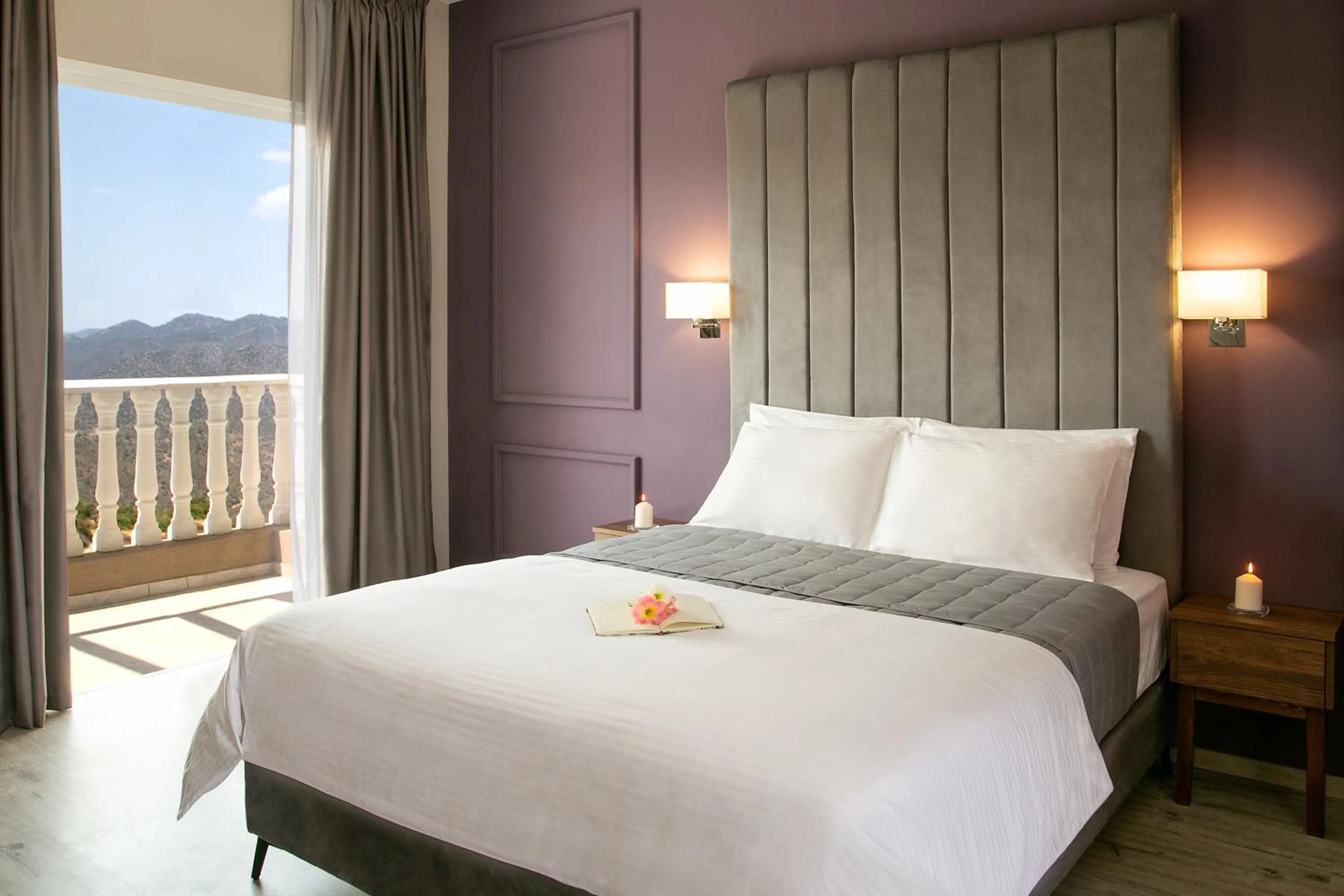 Bed in Archontiko Kiverniti