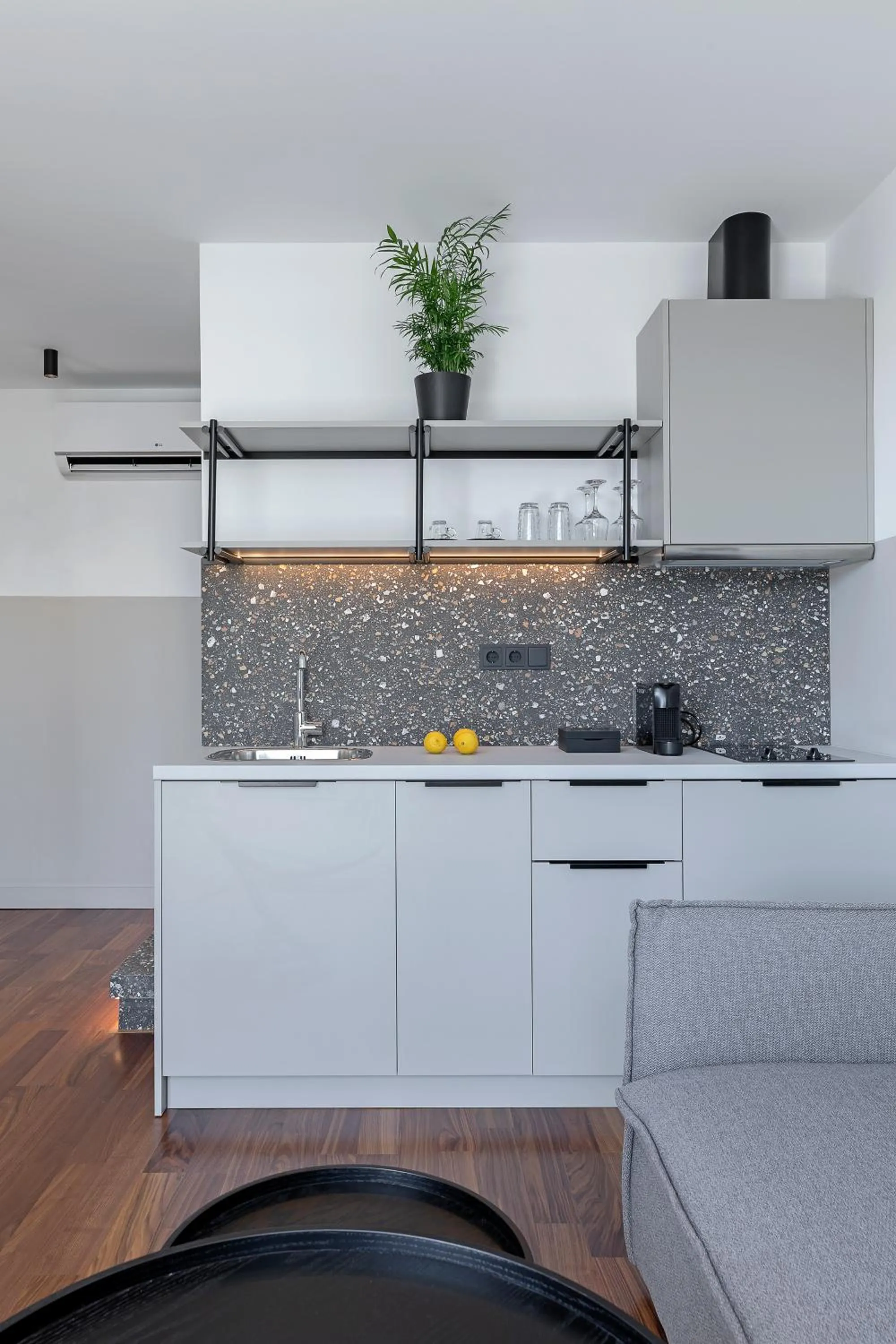 Kitchen or kitchenette in The Athenians Art Apartments