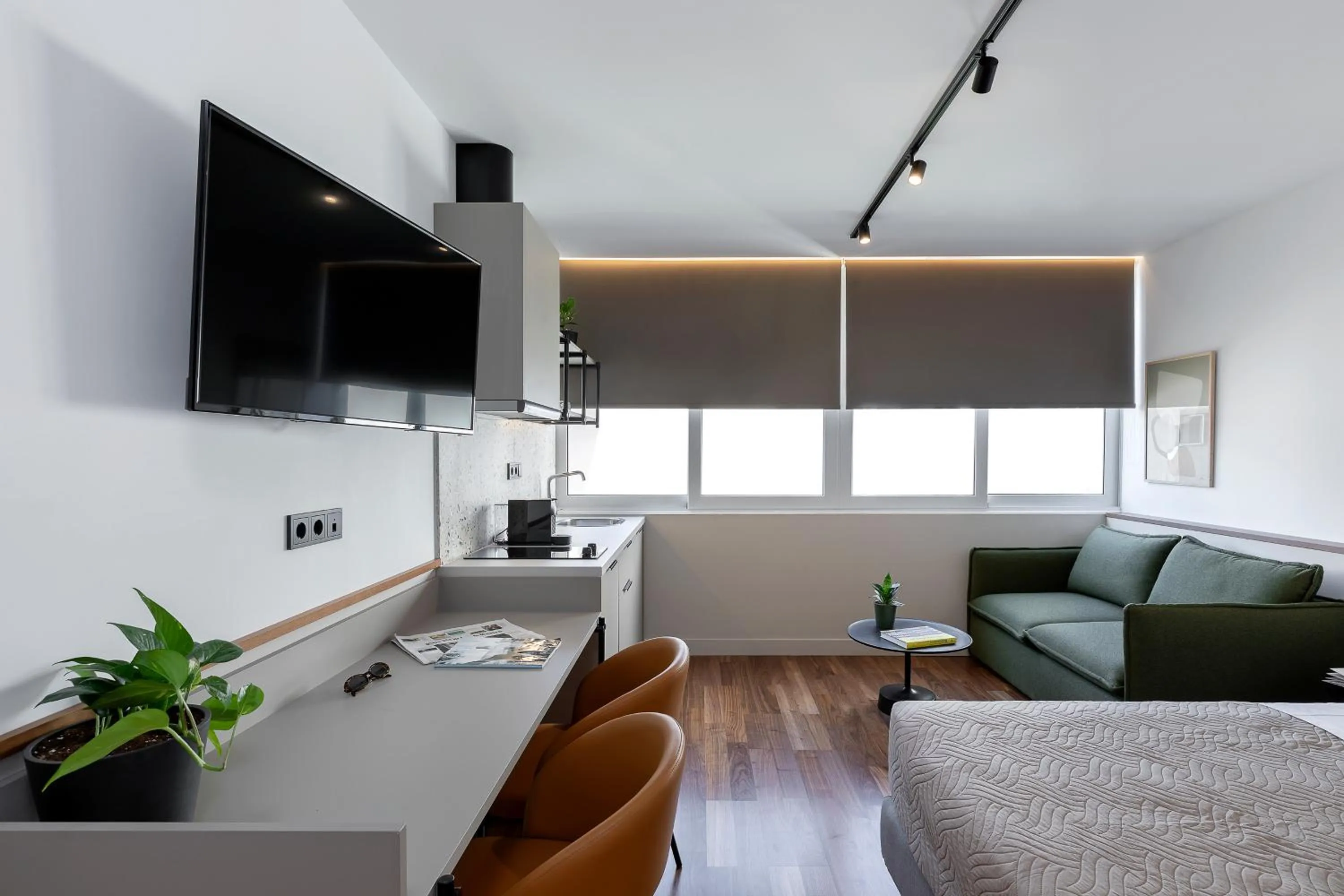 Photo of the whole room in The Athenians Art Apartments