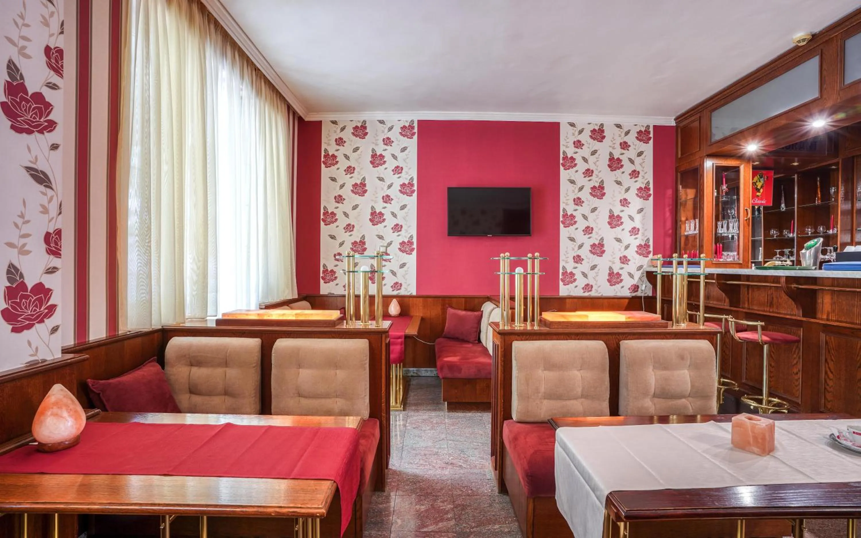 Lounge or bar in Hotel Erzsébet