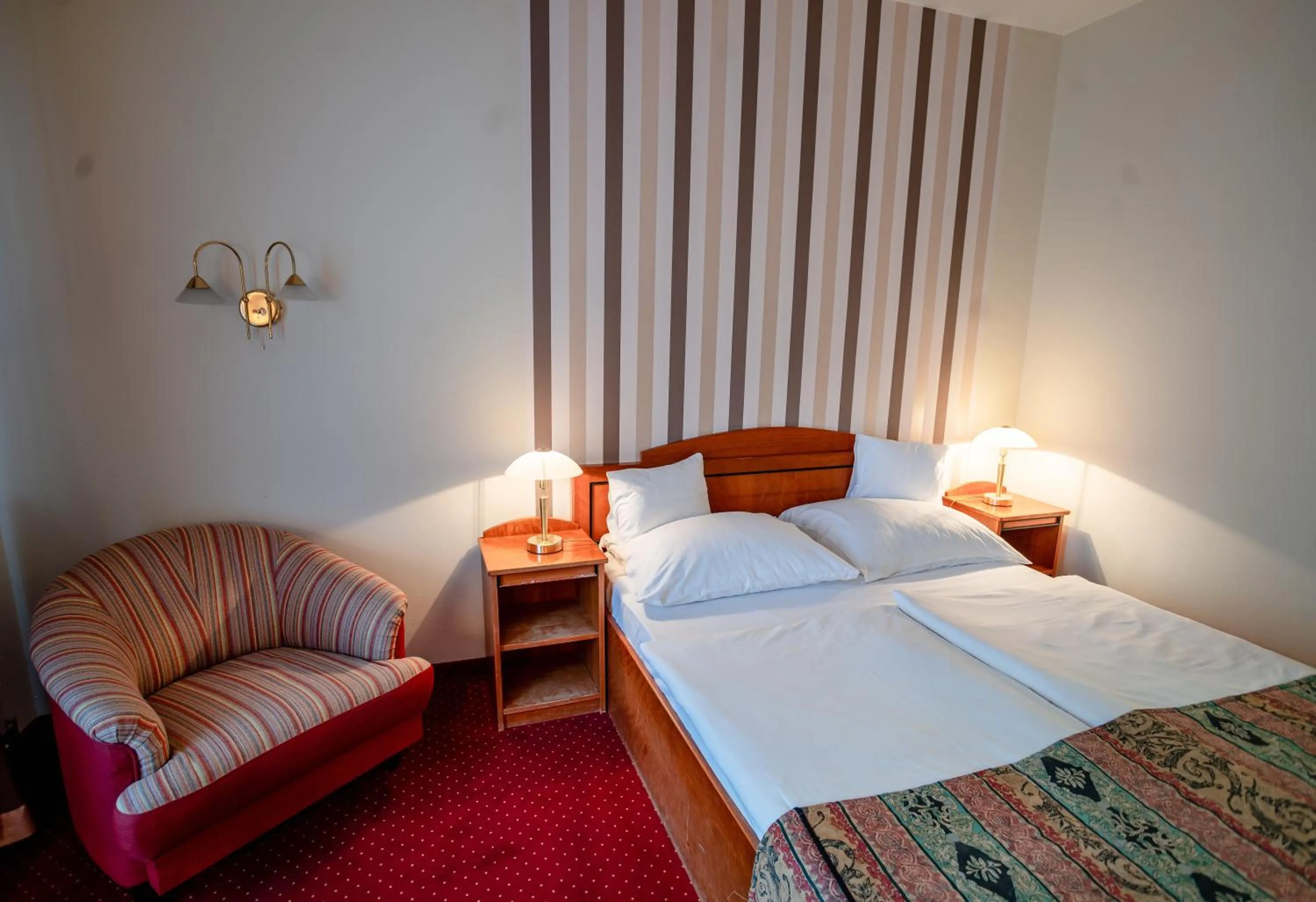 Bedroom in Hotel Erzsébet