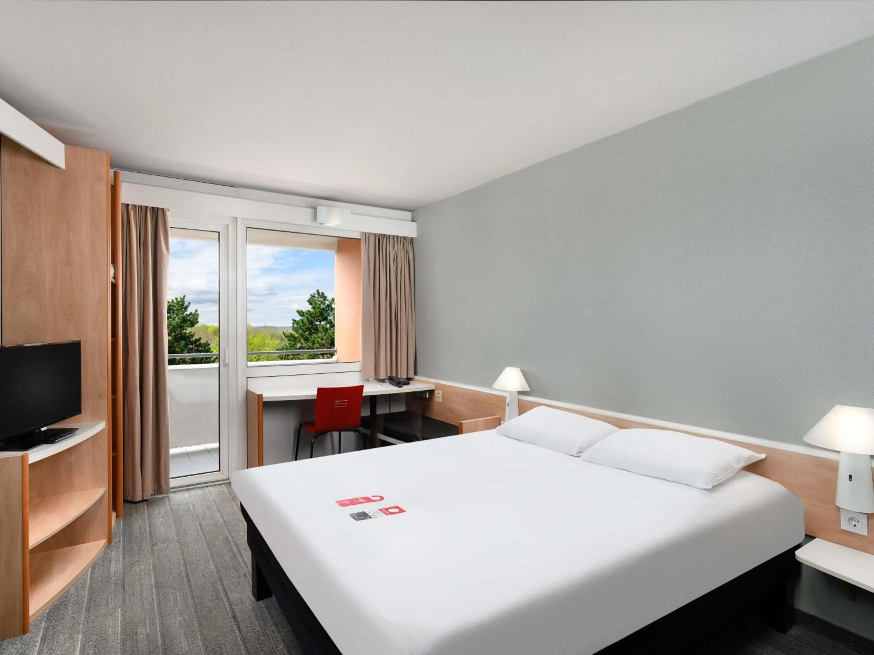 Bedroom, Bed in Ibis Budapest Citysouth