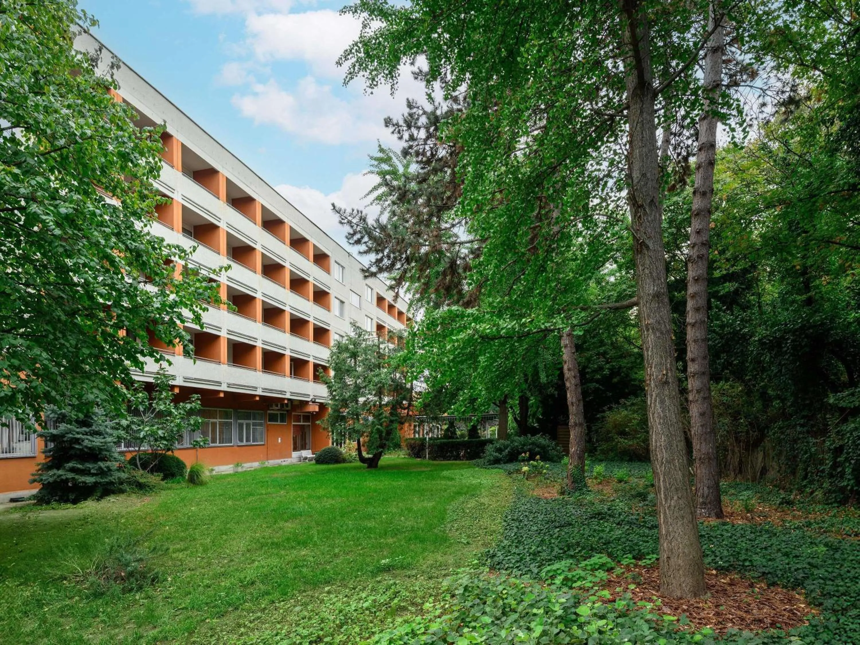Property building in Ibis Budapest Citysouth