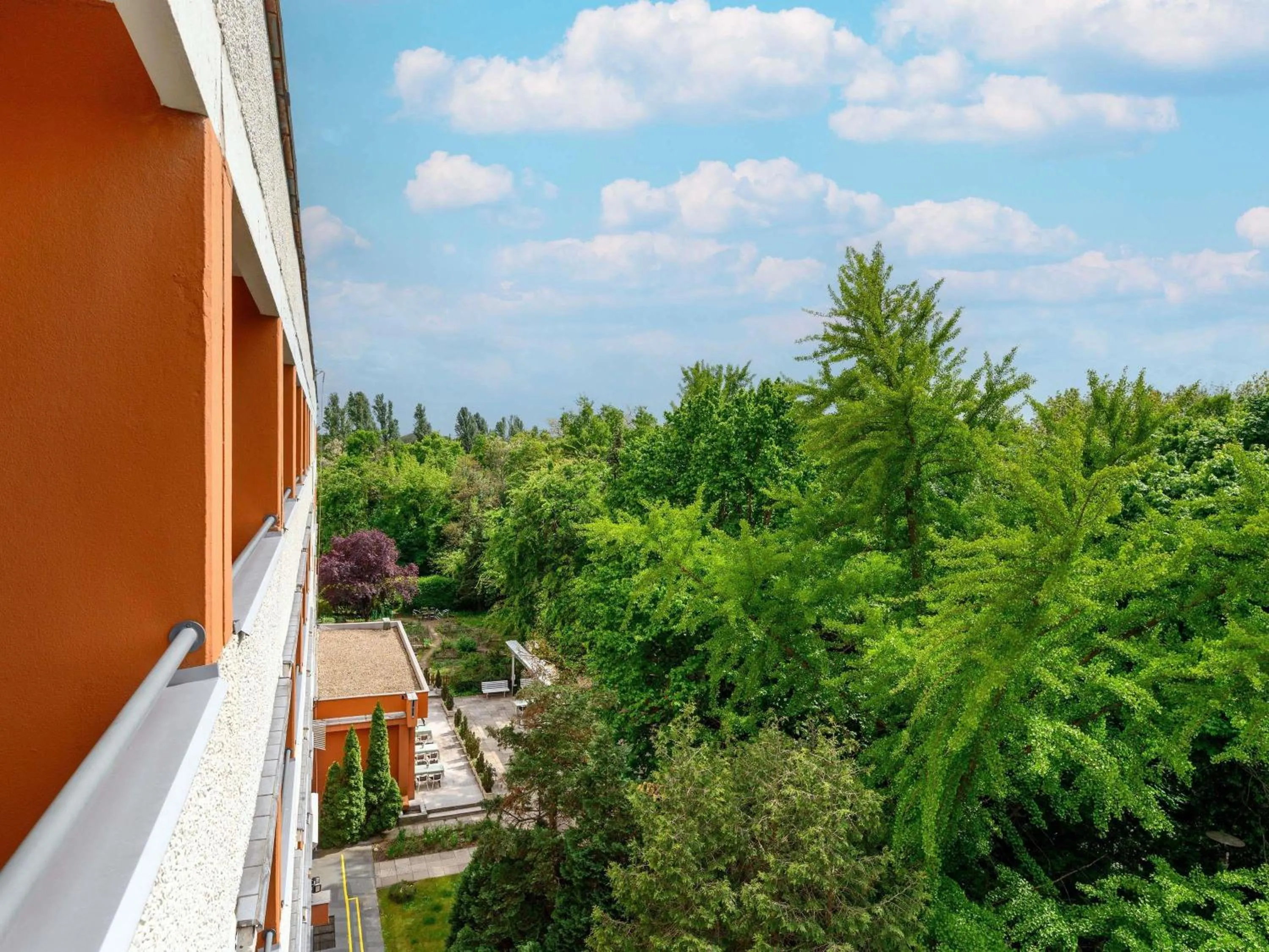 Property building in Ibis Budapest Citysouth