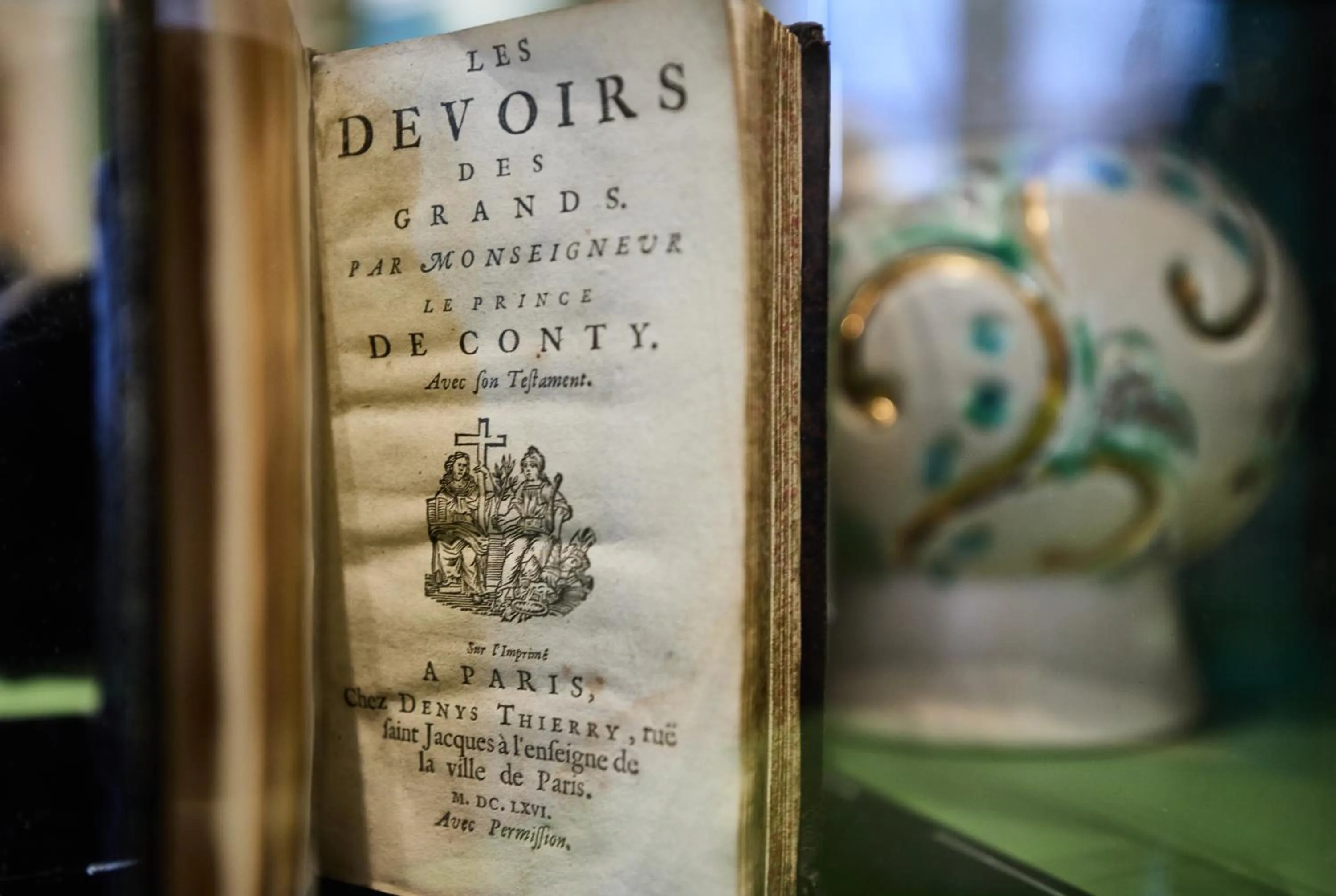 Property building in Hôtel Prince de Conti - Hôtel Rénové