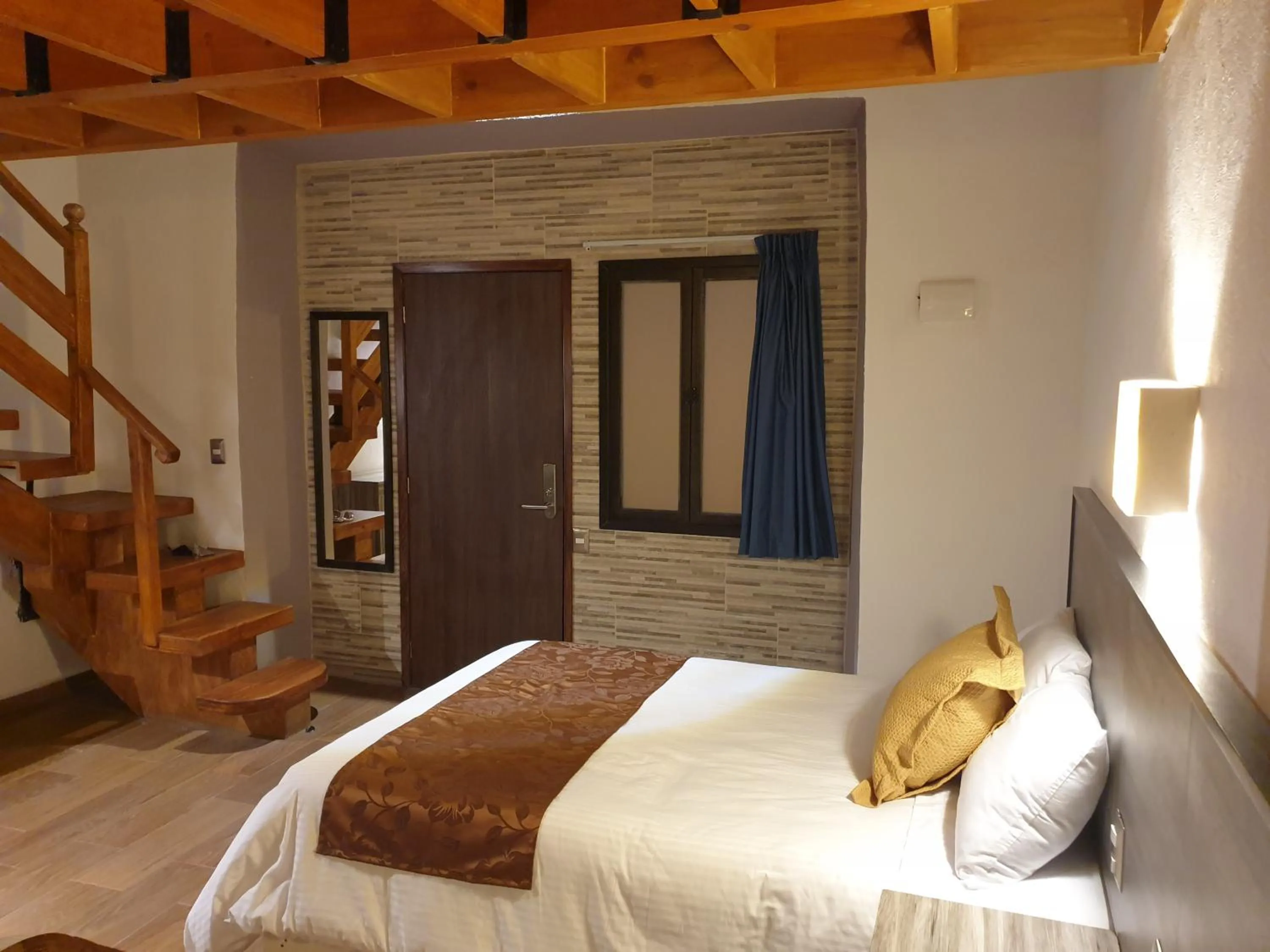 Photo of the whole room, Bed in Hotel Don Carlos