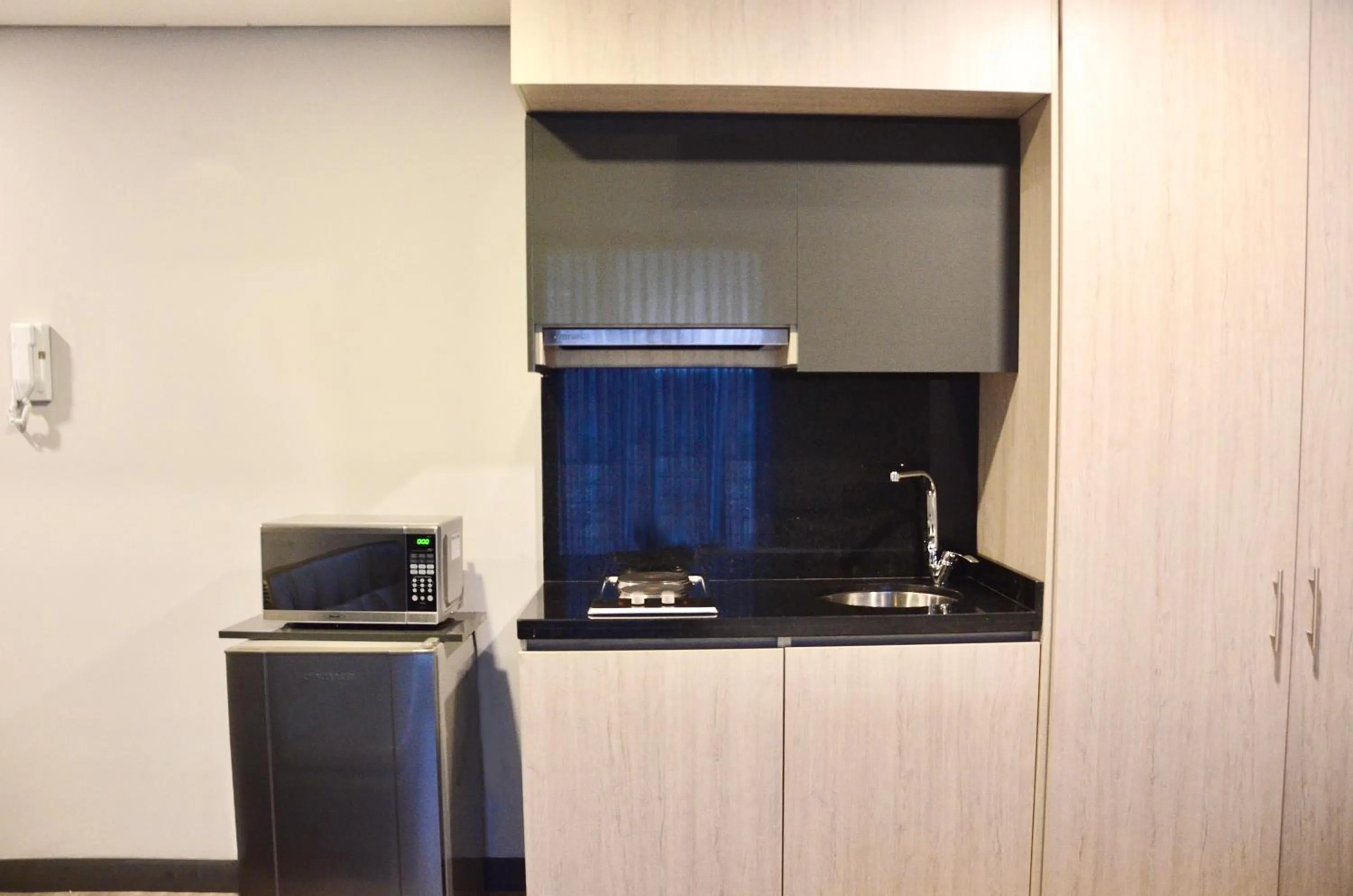 Kitchen or kitchenette in Suites Home 118 By SHG