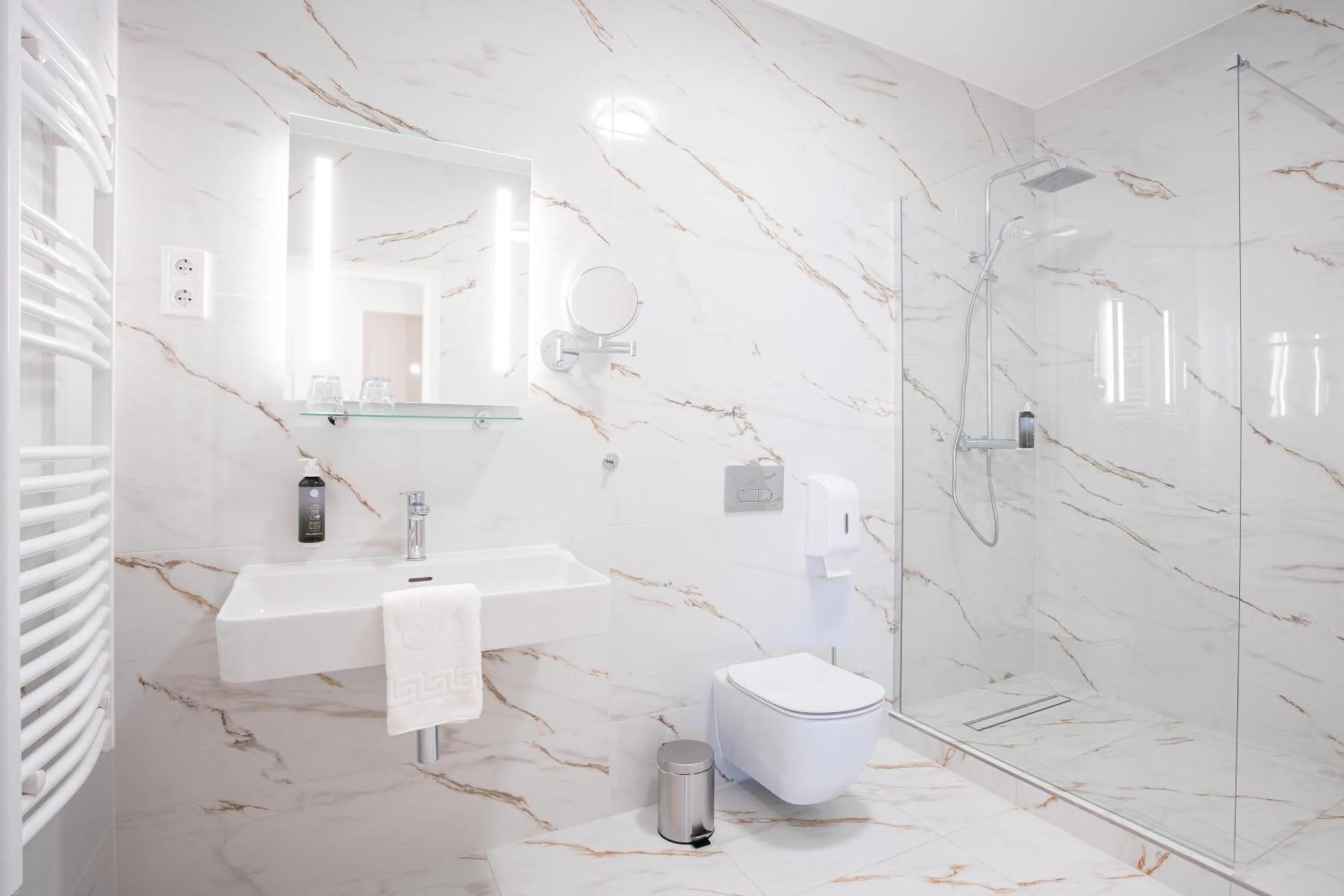 Superior Queen Room - single occupancy in Kikelet Club Hotel