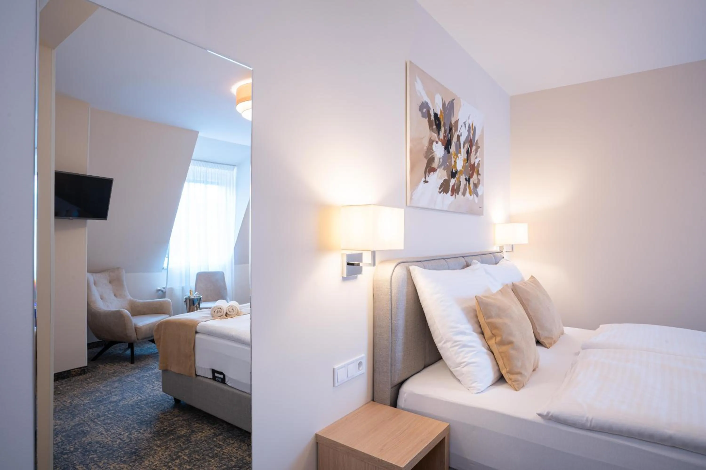 Bedroom, Bed in Kikelet Club Hotel